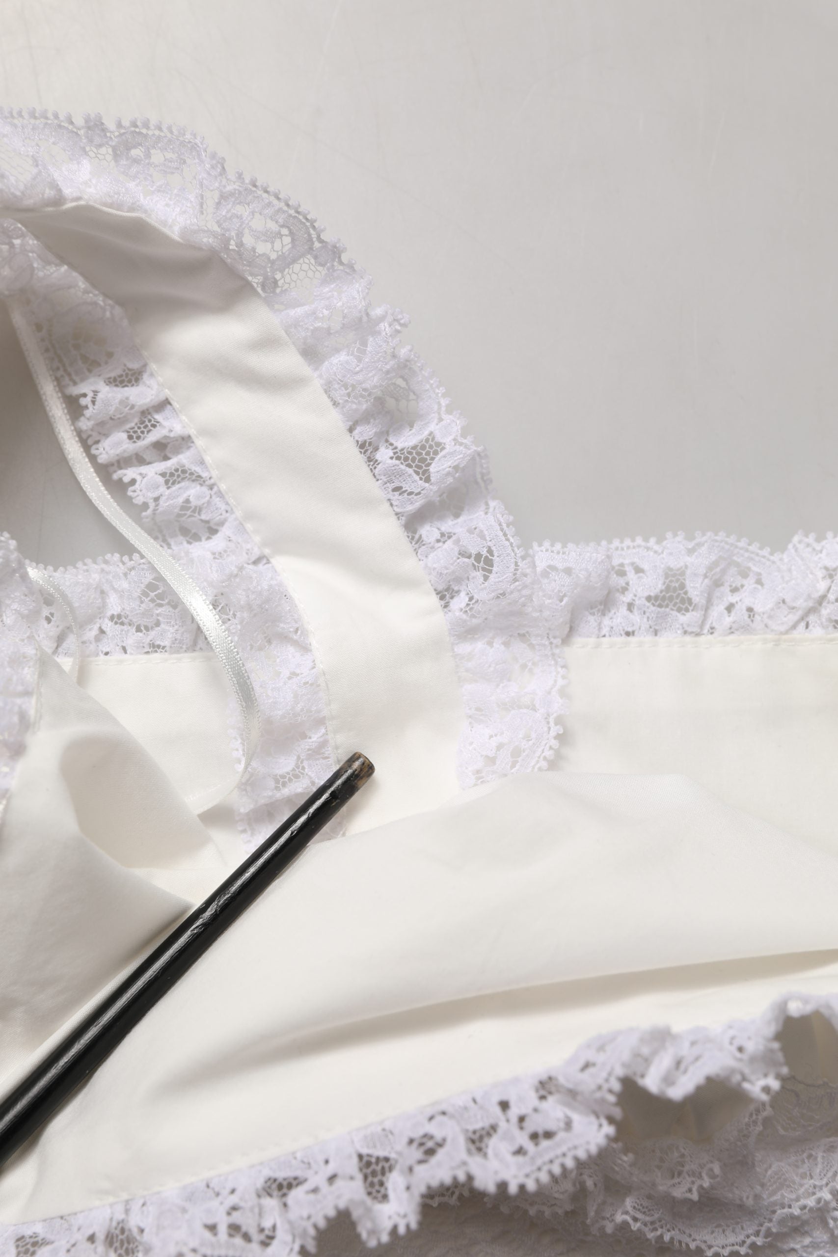 Dolce & Gabbana White Lace Trimmed Cotton Cropped Tank Top