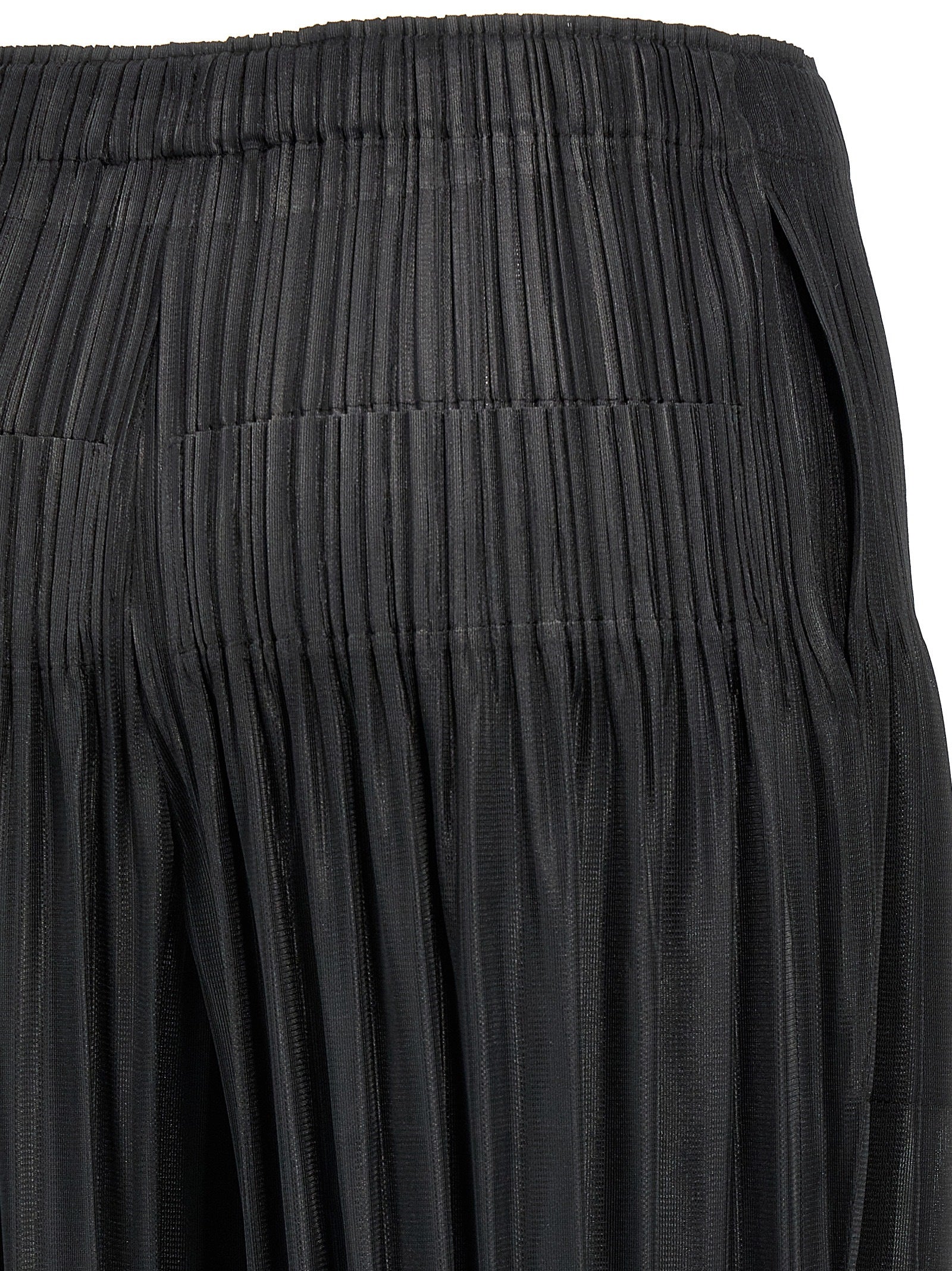PLEATS PLEASE ISSEY MIYAKE Black Polyester Casual Pants