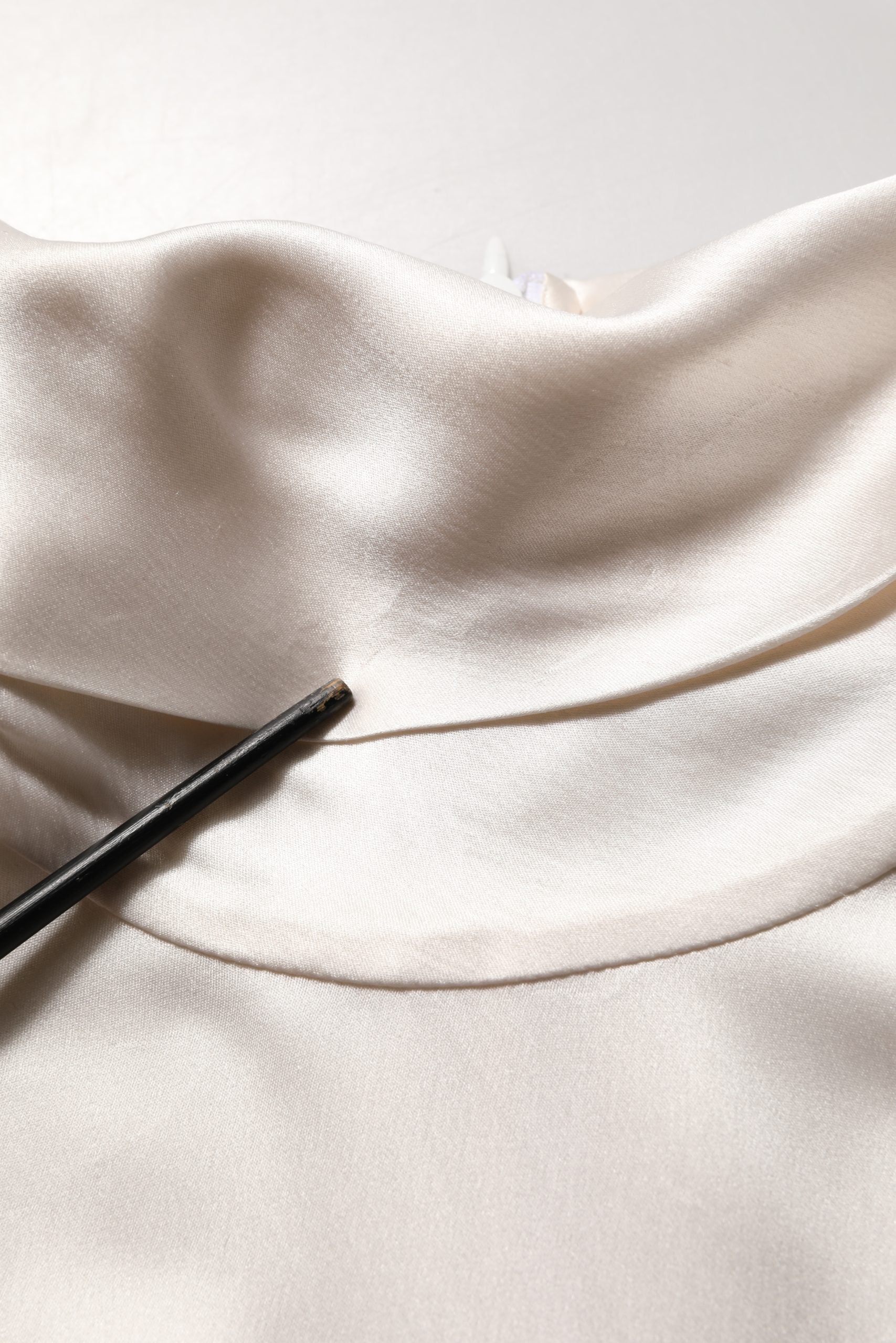 Dolce & Gabbana White Silk Long Sleeves Turtleneck Sweater