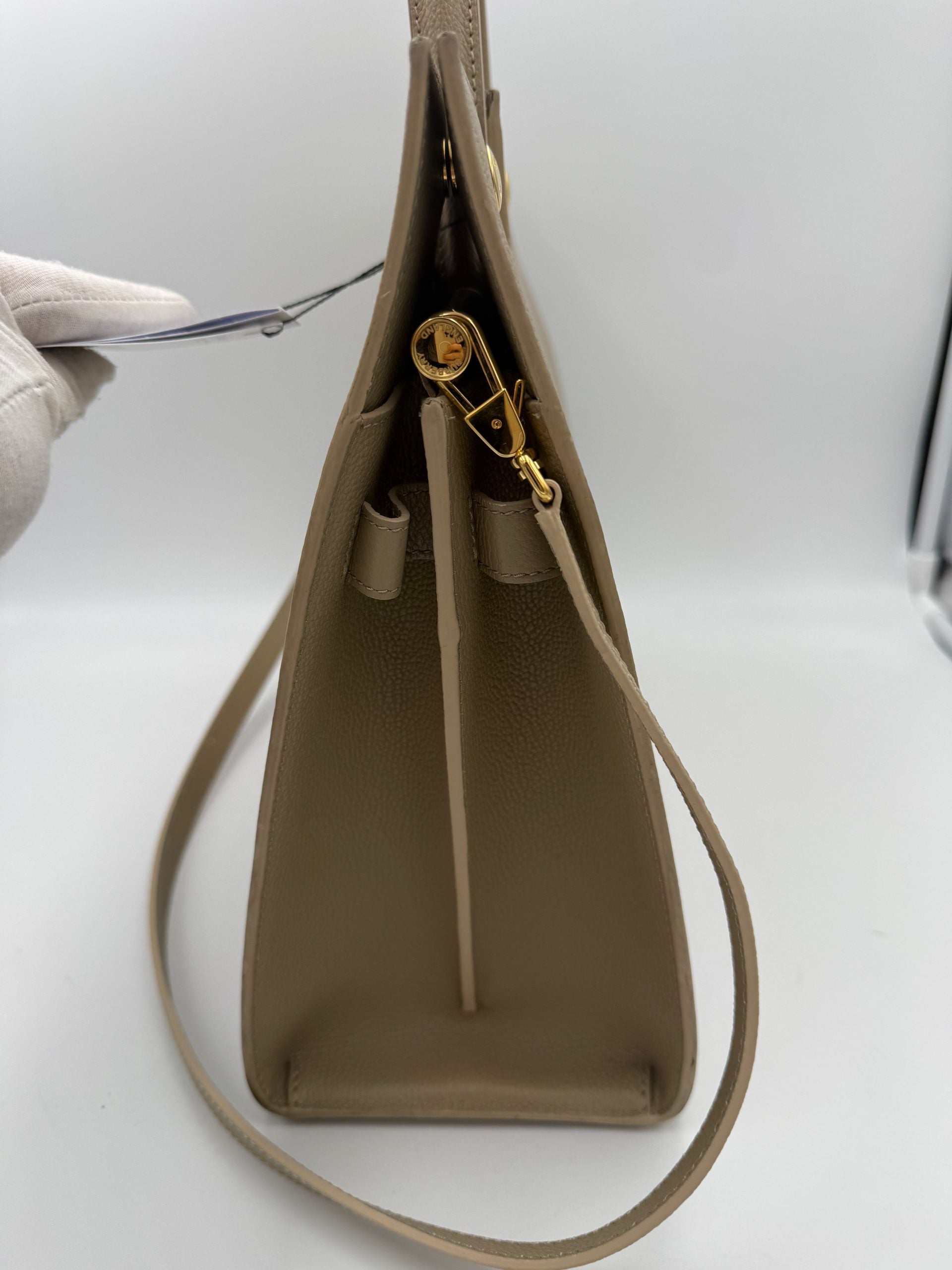 Burberry BURBERRY TITLE BAG Tote