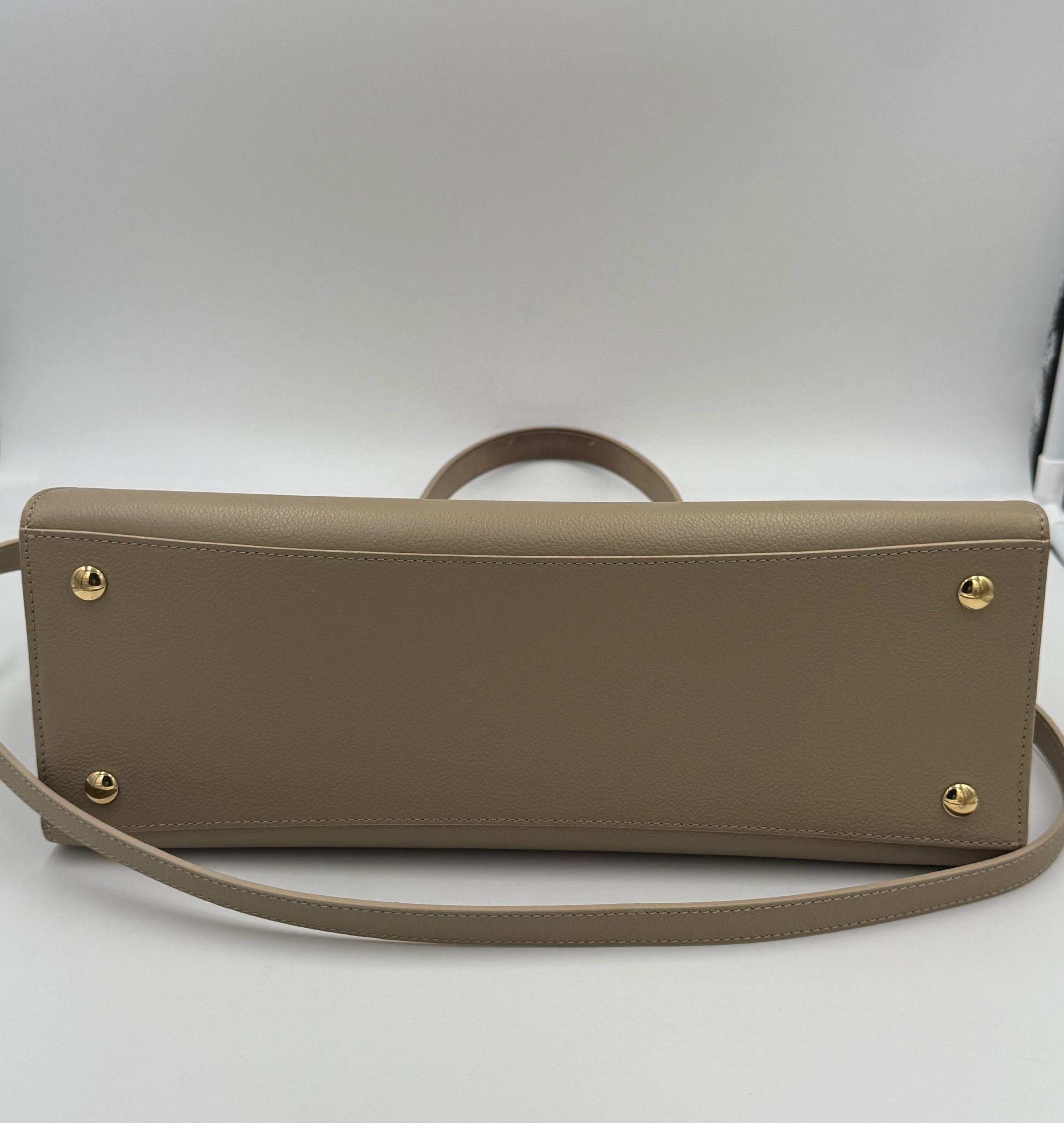 Burberry BURBERRY TITLE BAG Tote