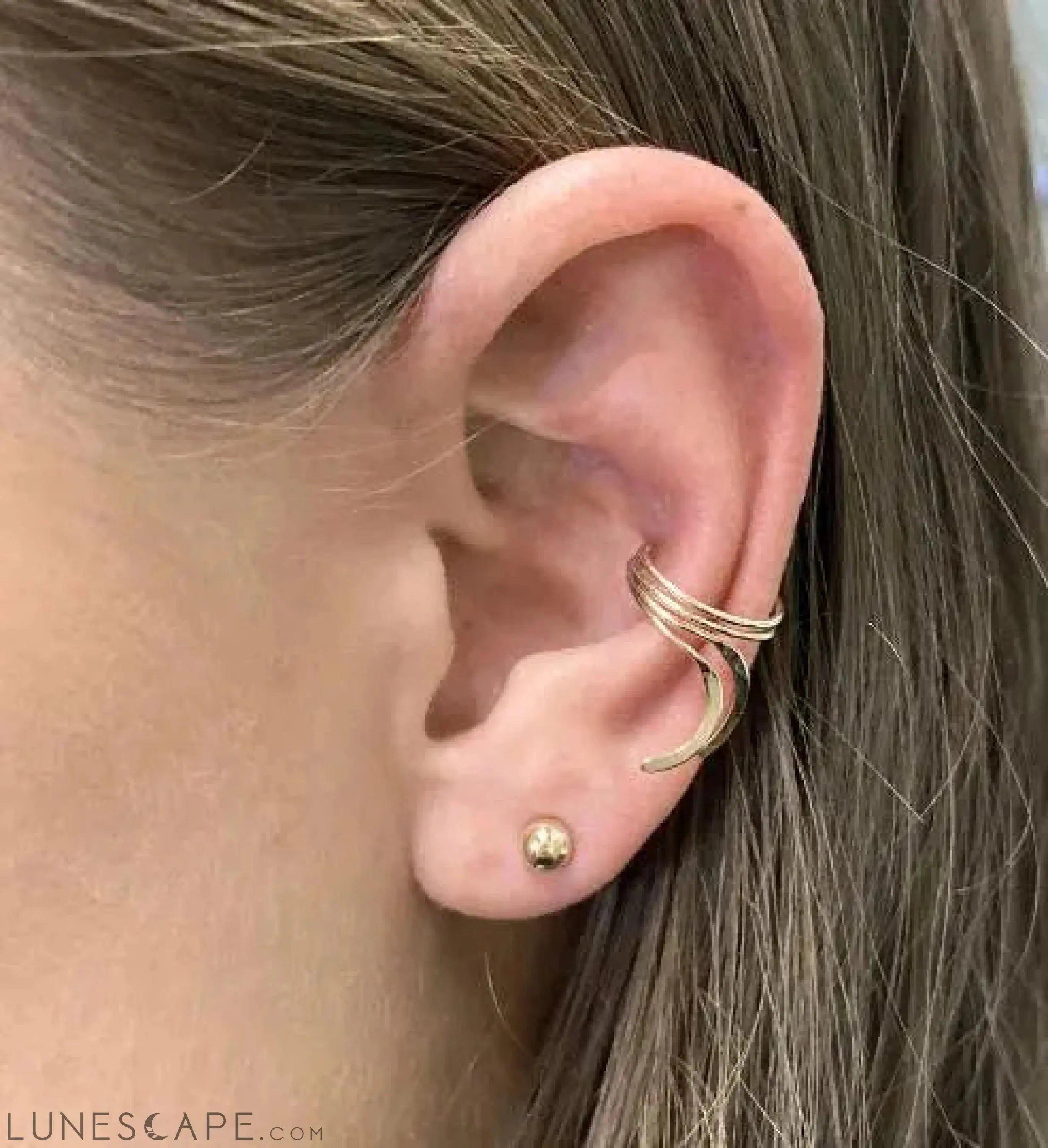 10K Solid Gold Fancy Ear Cuff LUNESCAPE