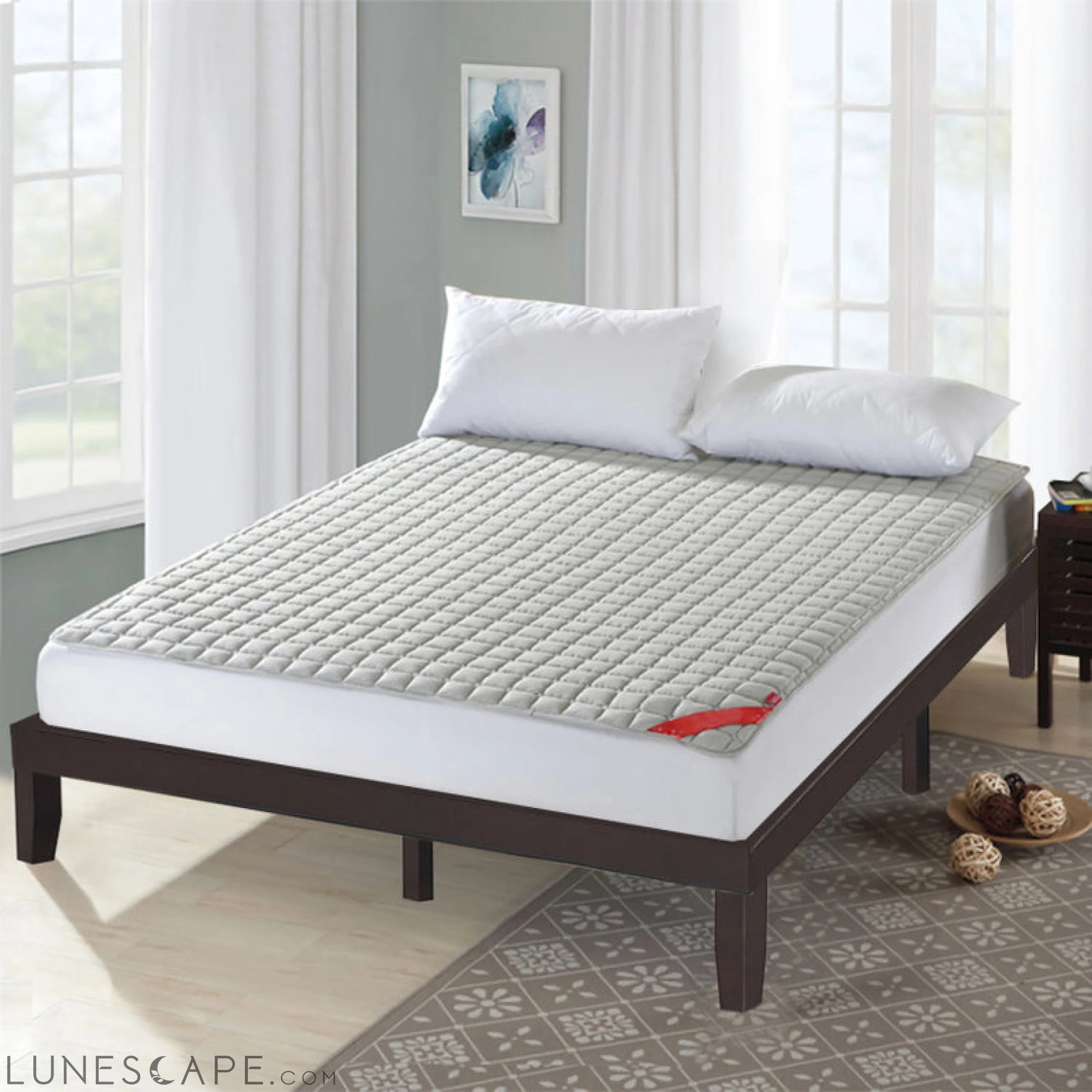 14 Inch King Size Rubber Wood Platform Bed Frame with Wood Slat LUNESCAPE