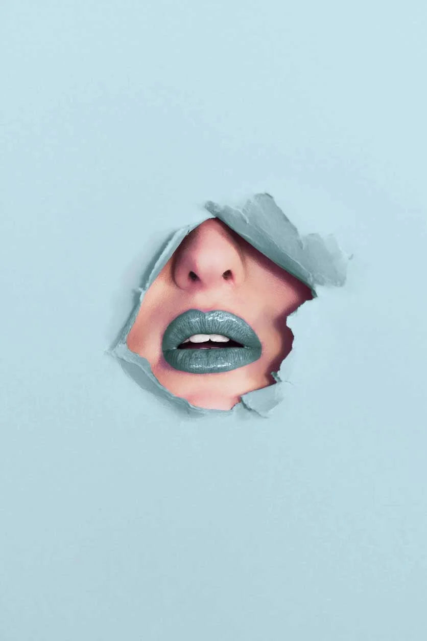 2882Beauty™ The Glossary Perfect Plump Lip Gloss - Envious LUNESCAPE