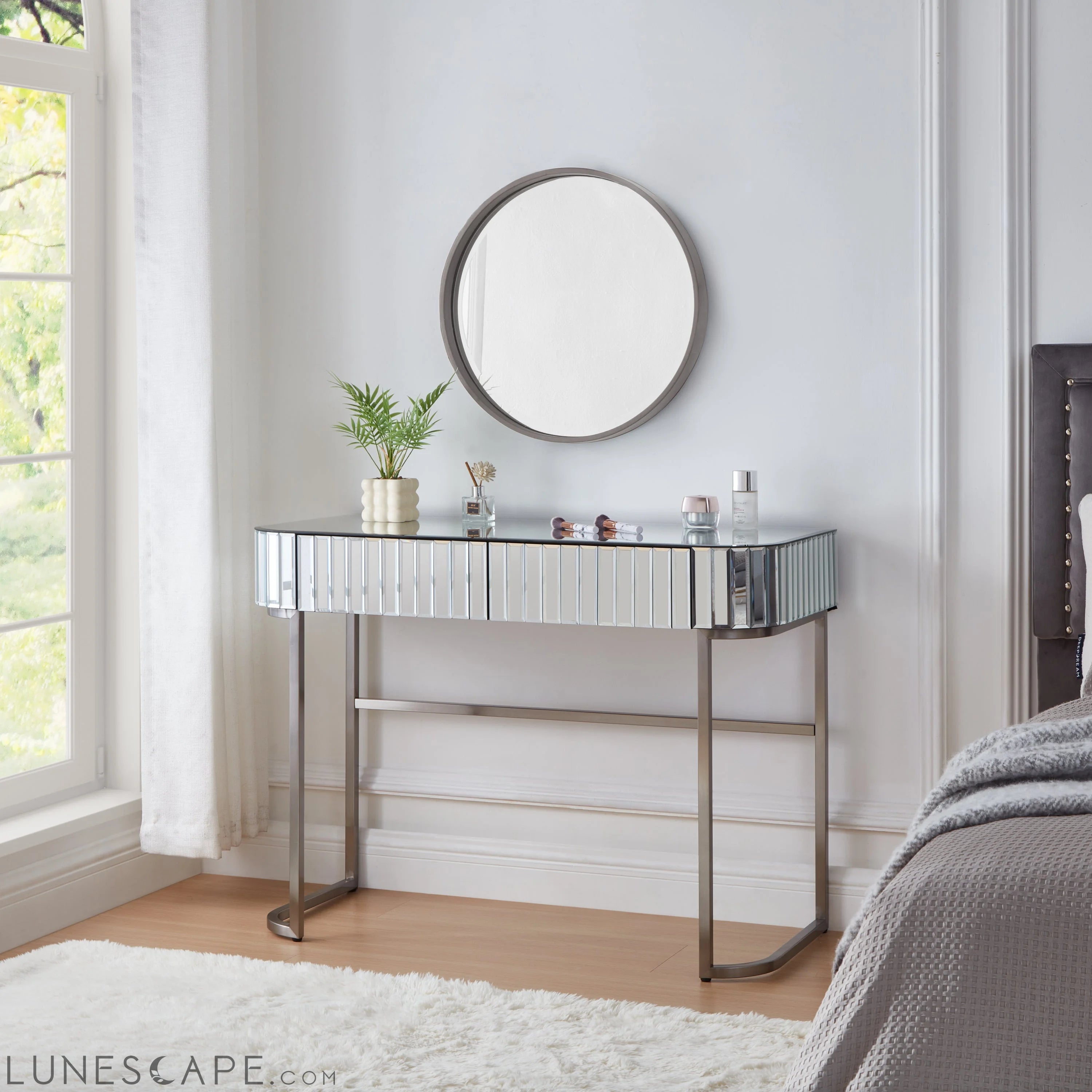 39" Mirrored Makeup Vanity Table with Stainless Steel Base, Mirrored LUNESCAPE