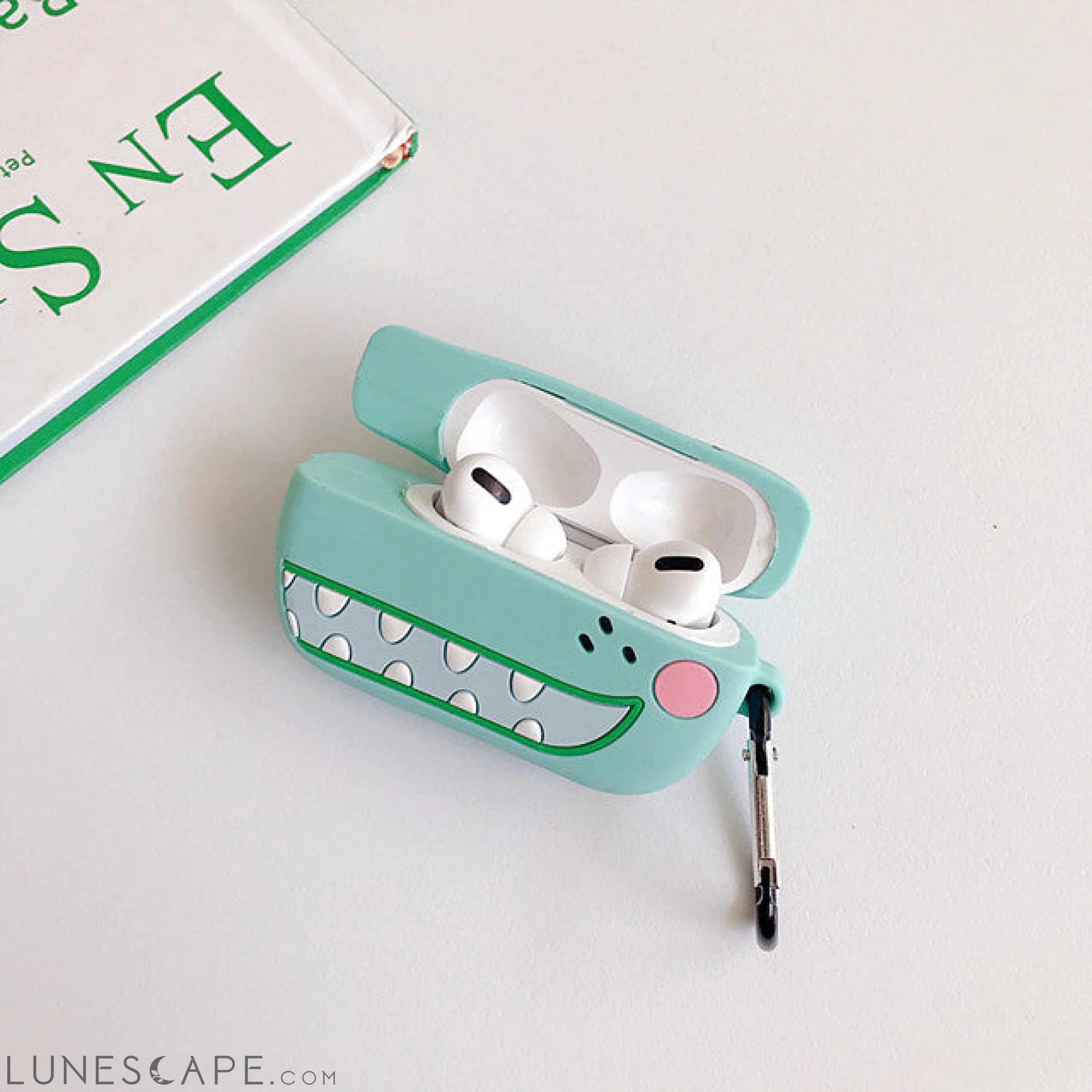 3D Crocodile AirPods Headphone Case LUNESCAPE