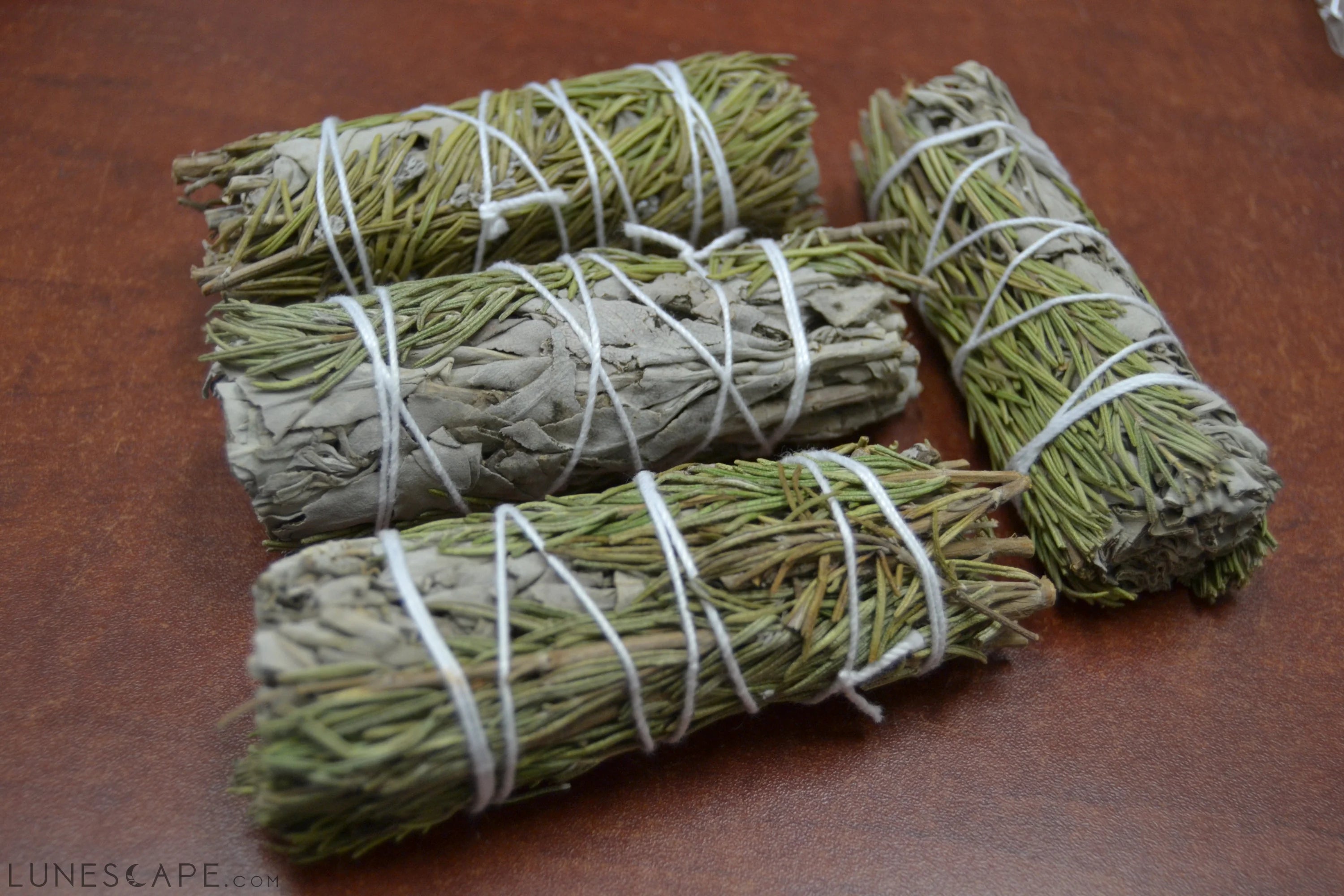 4 Pcs White Sage + Rosemary Bundle Smudge LUNESCAPE