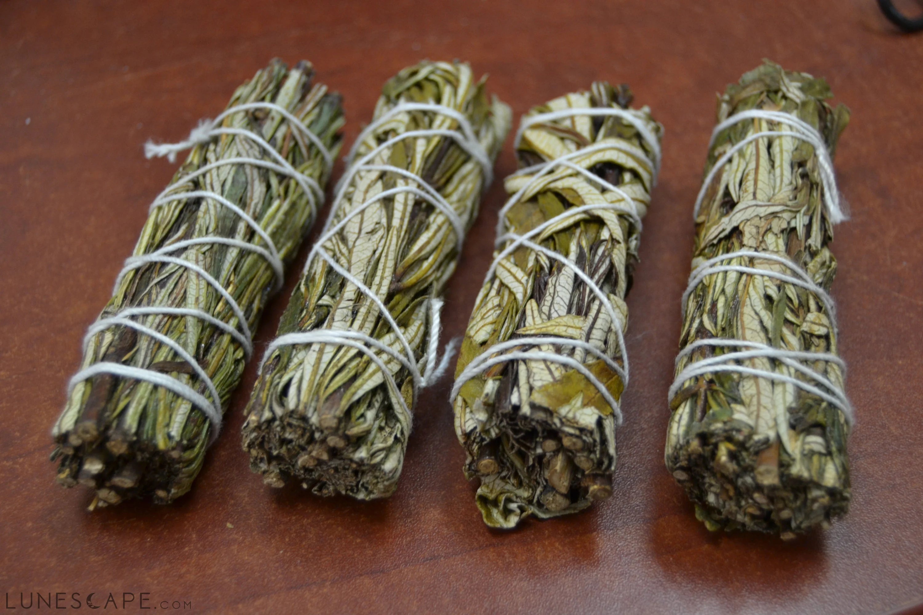 4 Pcs Yerba Santa Sage Smudge Bundle 4" LUNESCAPE