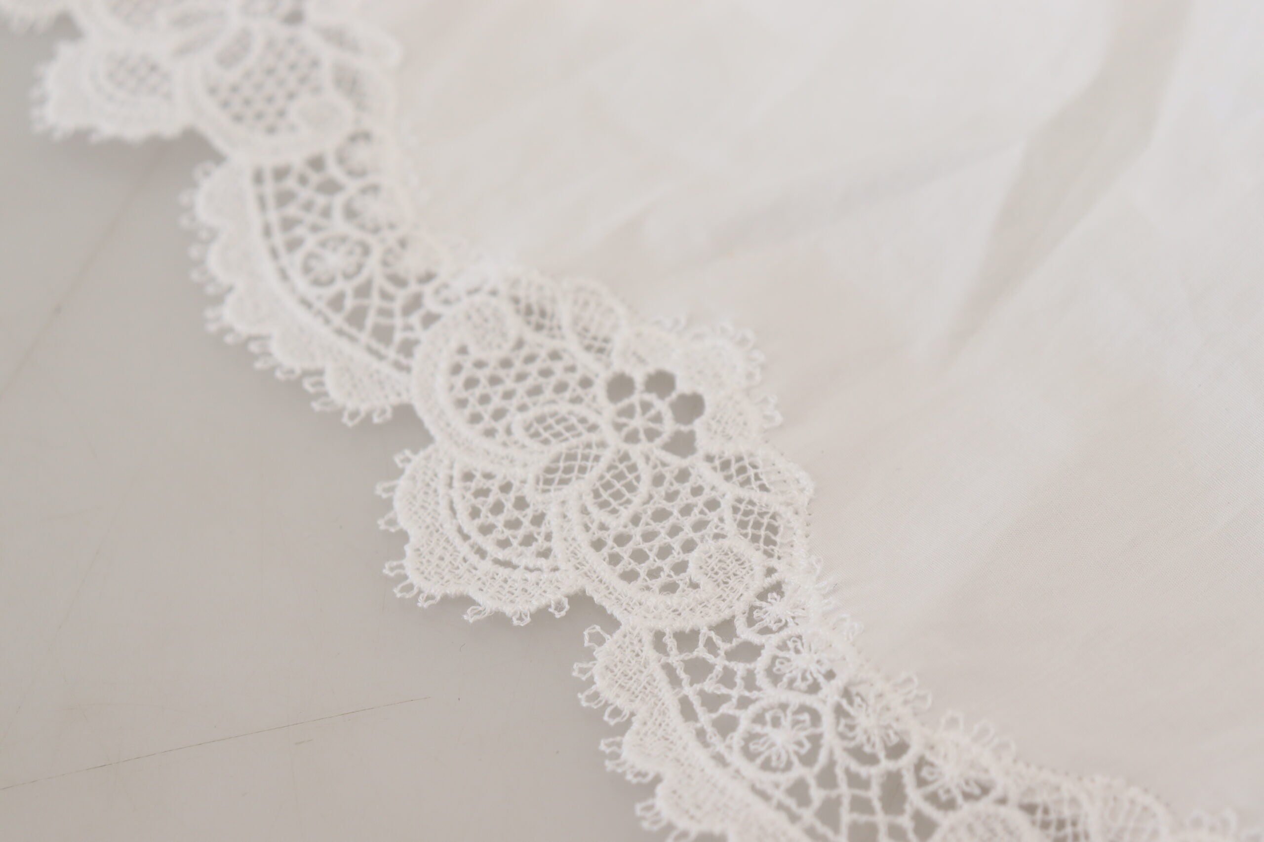 Dolce & Gabbana White Cotton Lace Trim Turtle Neck Blouse Top LUNESCAPE