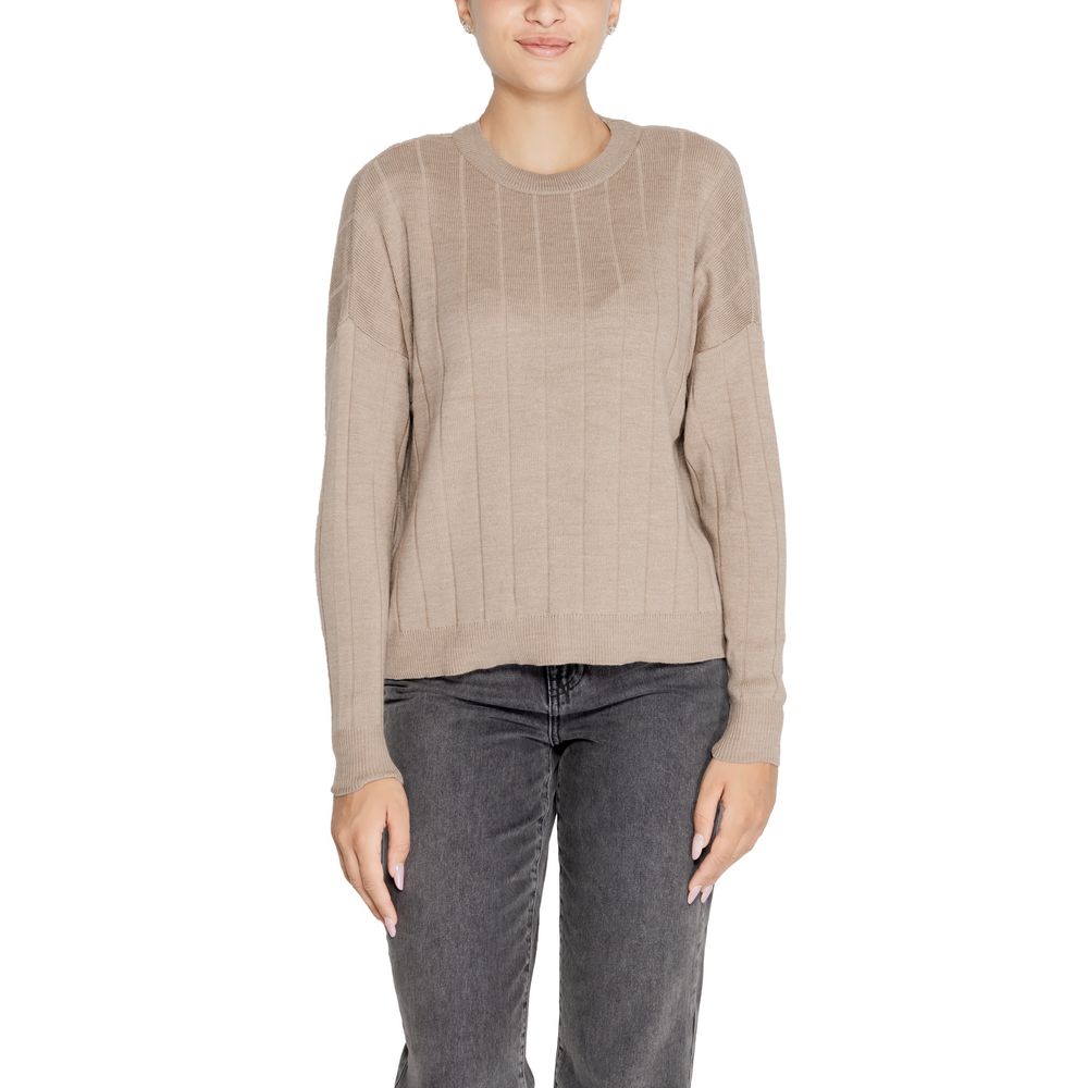 Only Beige Marabou Sweater LUNESCAPE