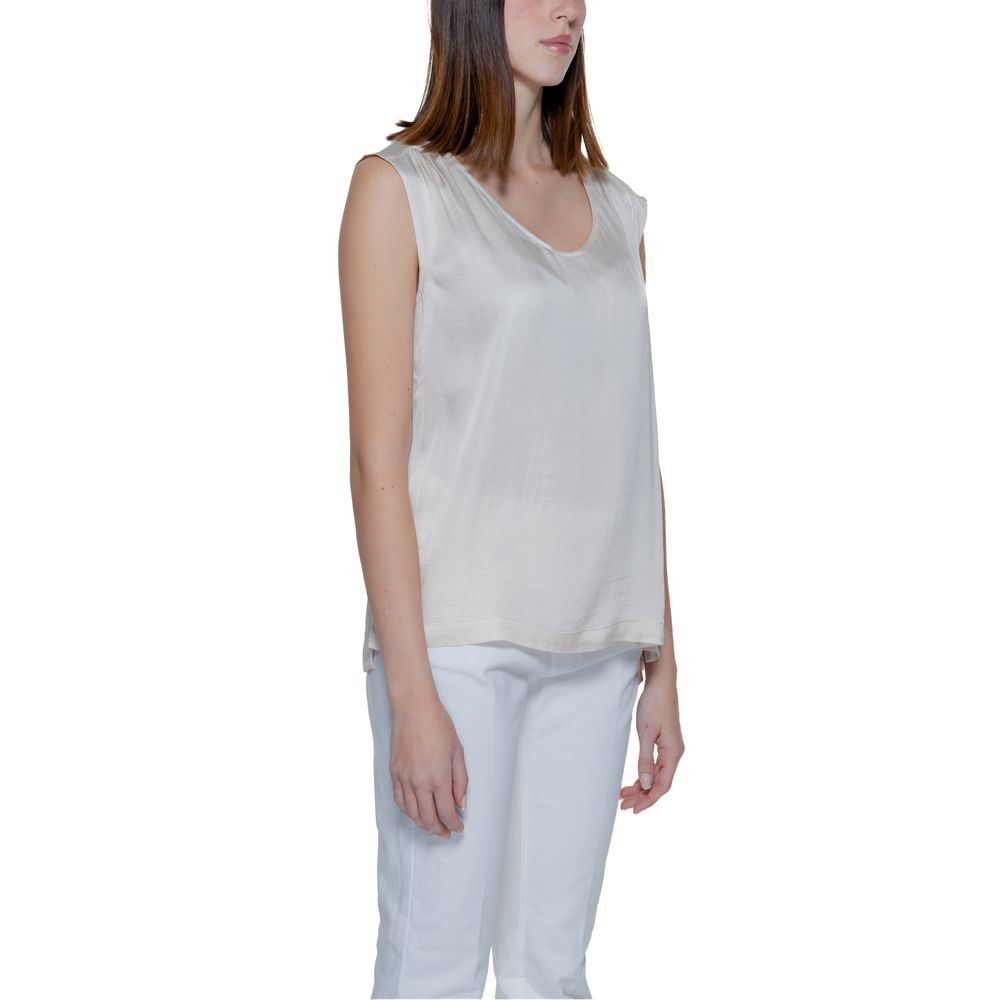 Street One Cream Viscose Blouse LUNESCAPE