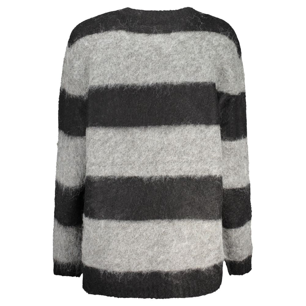 Guess Jeans Black Sweater LUNESCAPE