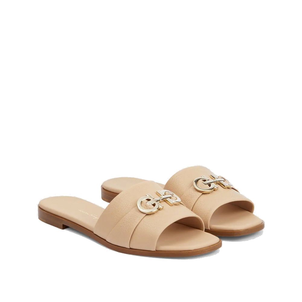 Salvatore Ferragamo Leather Sandals LUNESCAPE