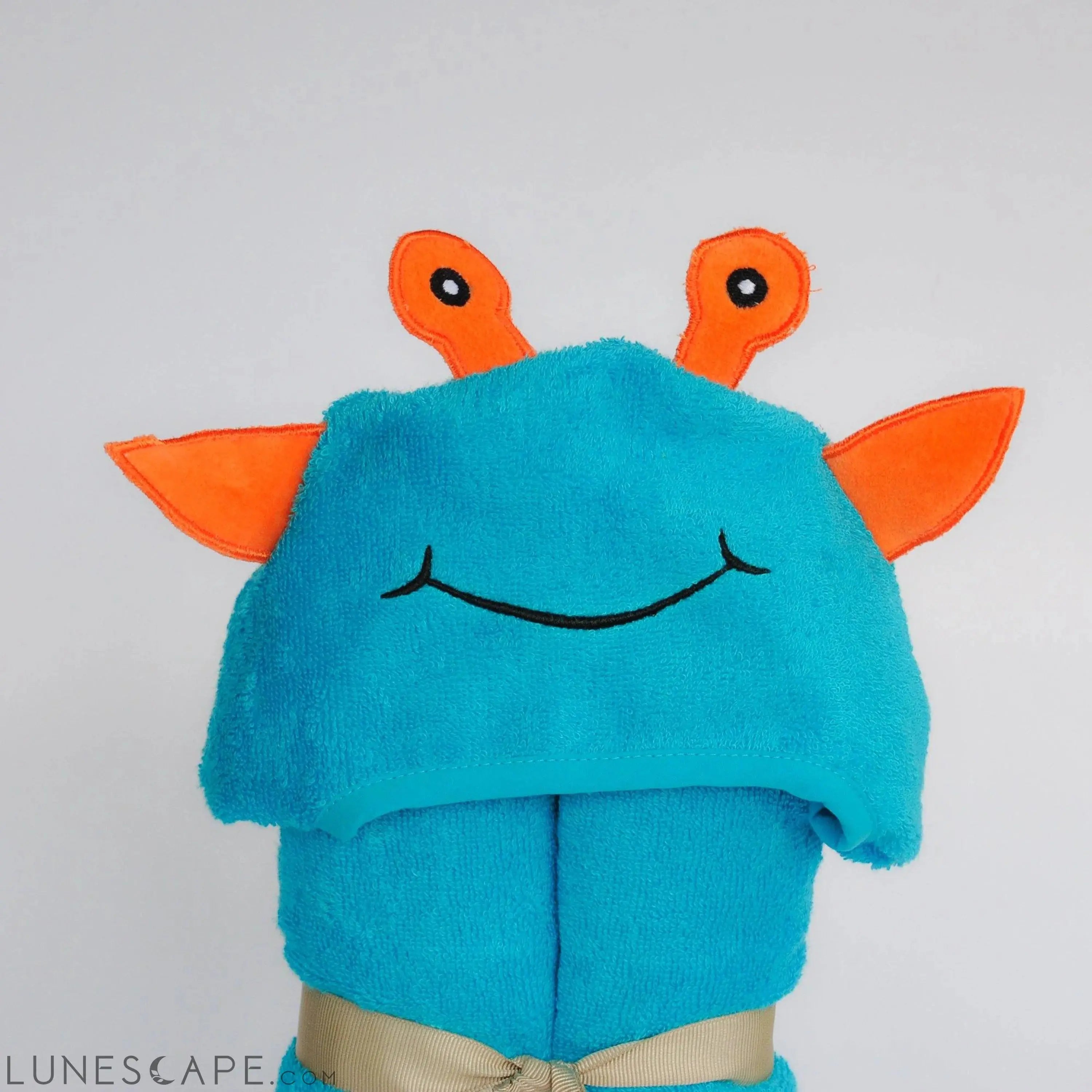 Alien Hooded Bamboo Towel - Child Size LUNESCAPE