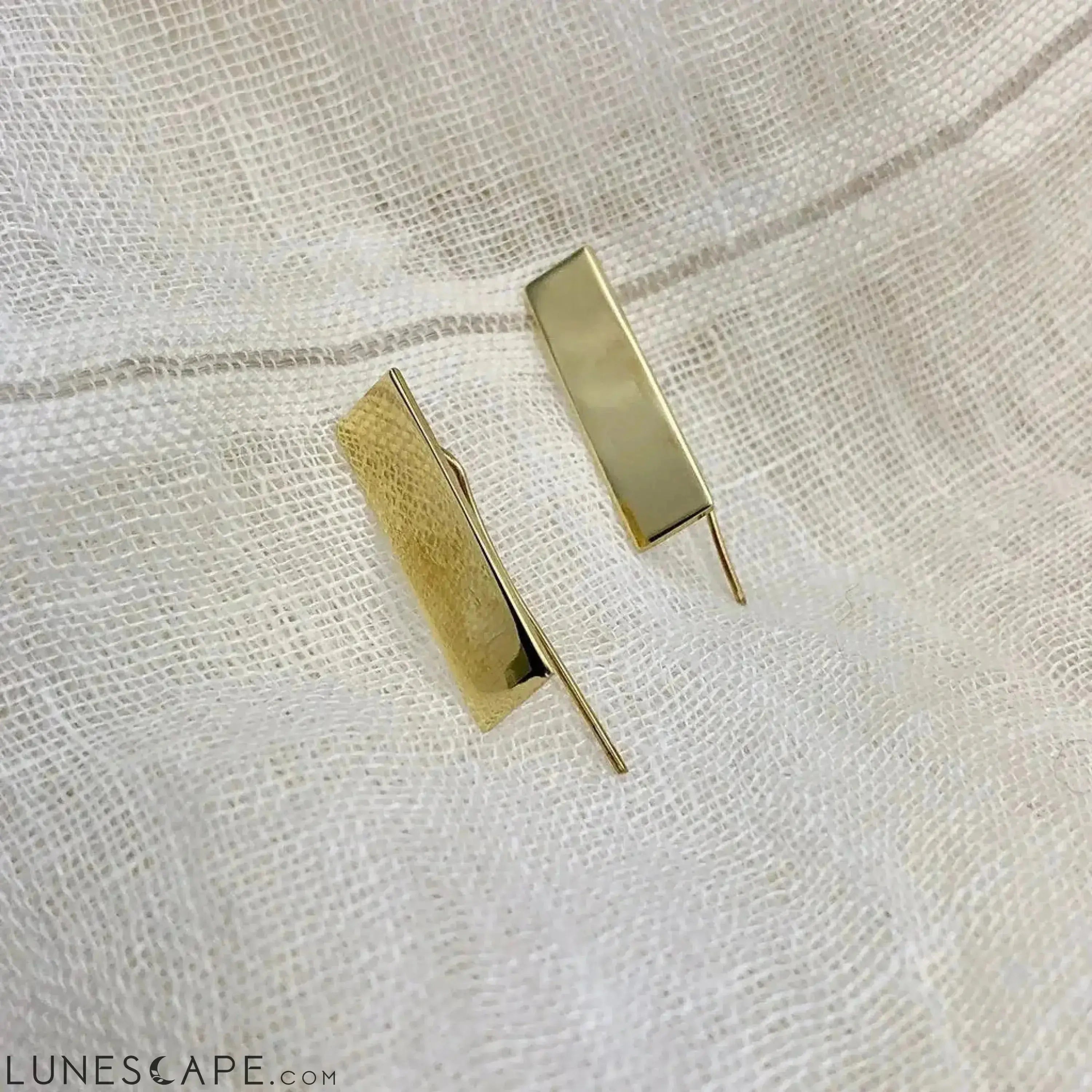 Bombshell Bar Earrings LUNESCAPE