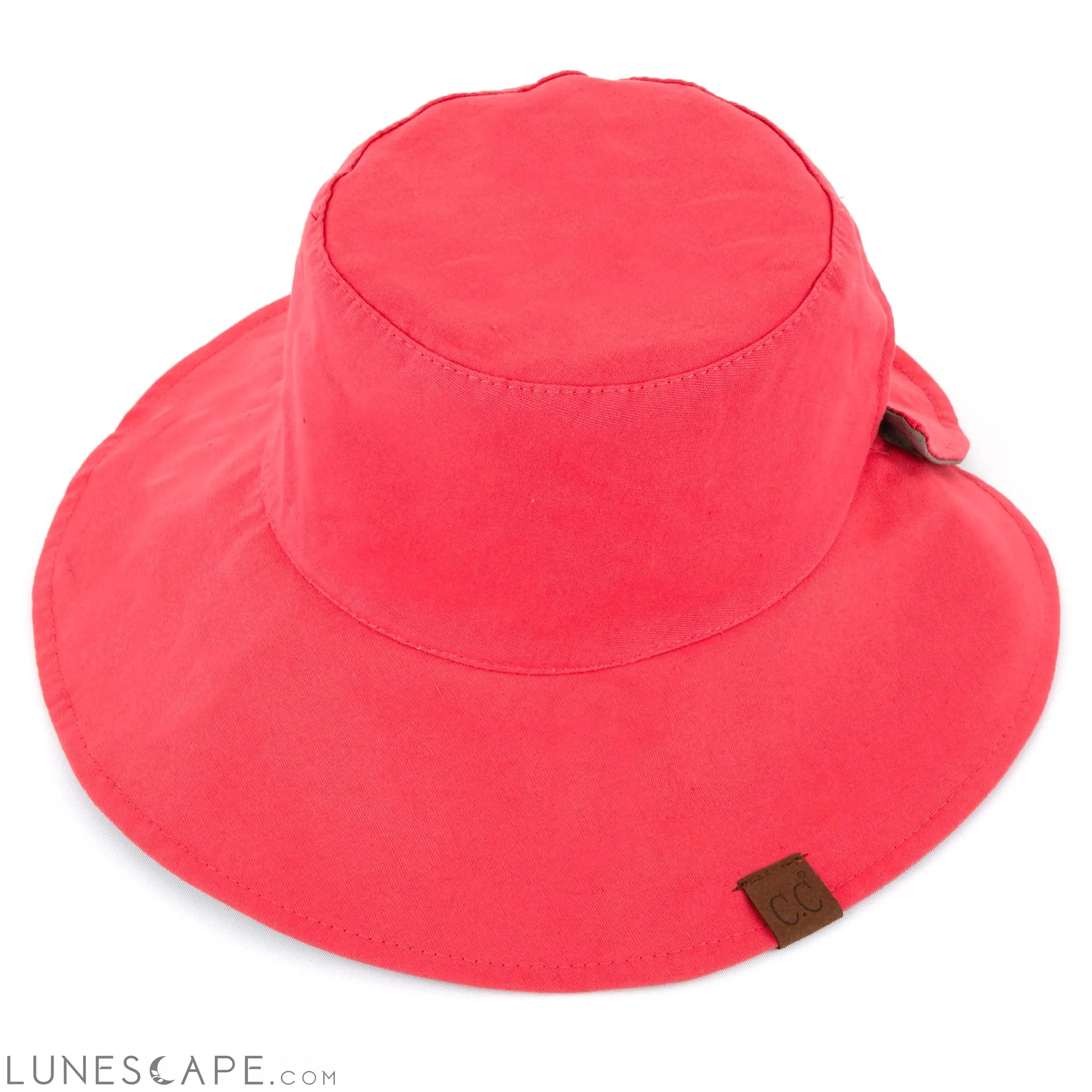 CC Reversible Ponytail Bucket Hat LUNESCAPE