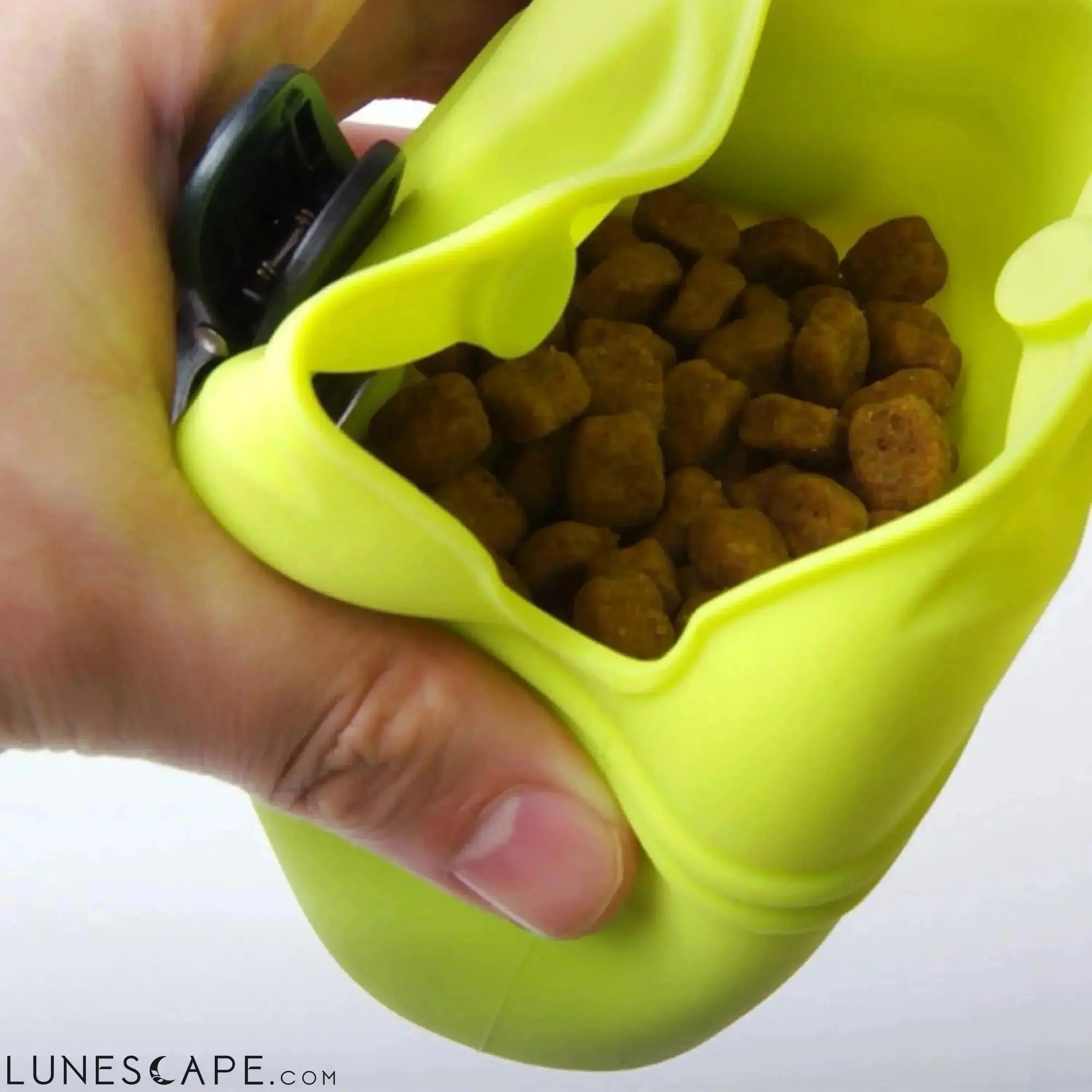 Dog Training Treat Pouch LUNESCAPE