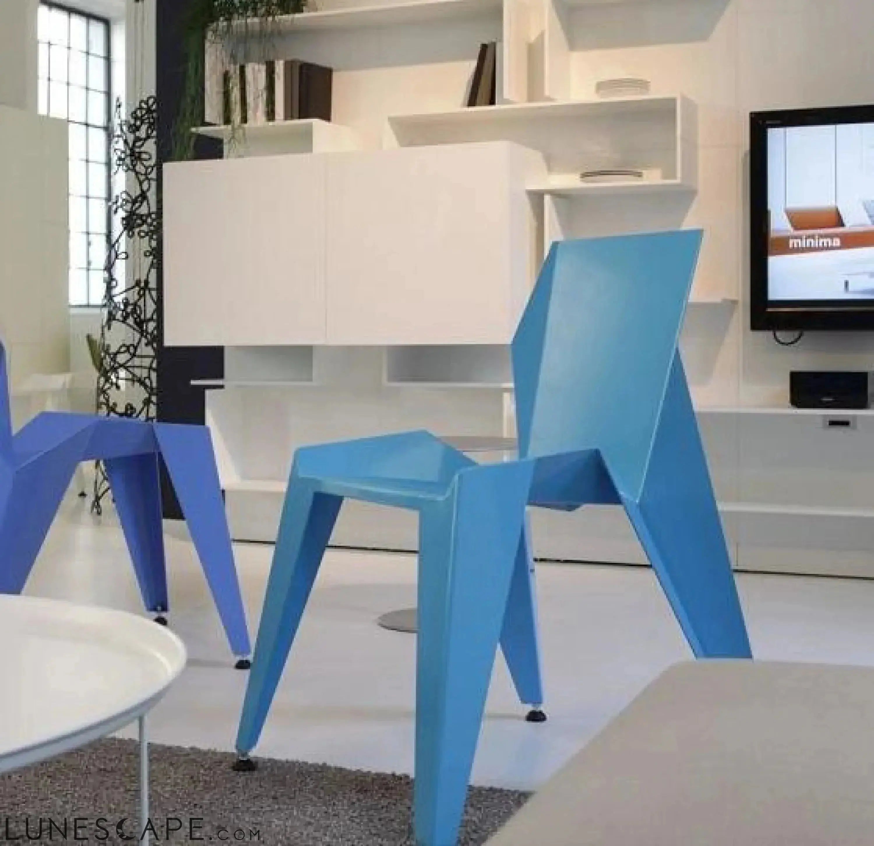 EDGE Chair - Sky Blue LUNESCAPE