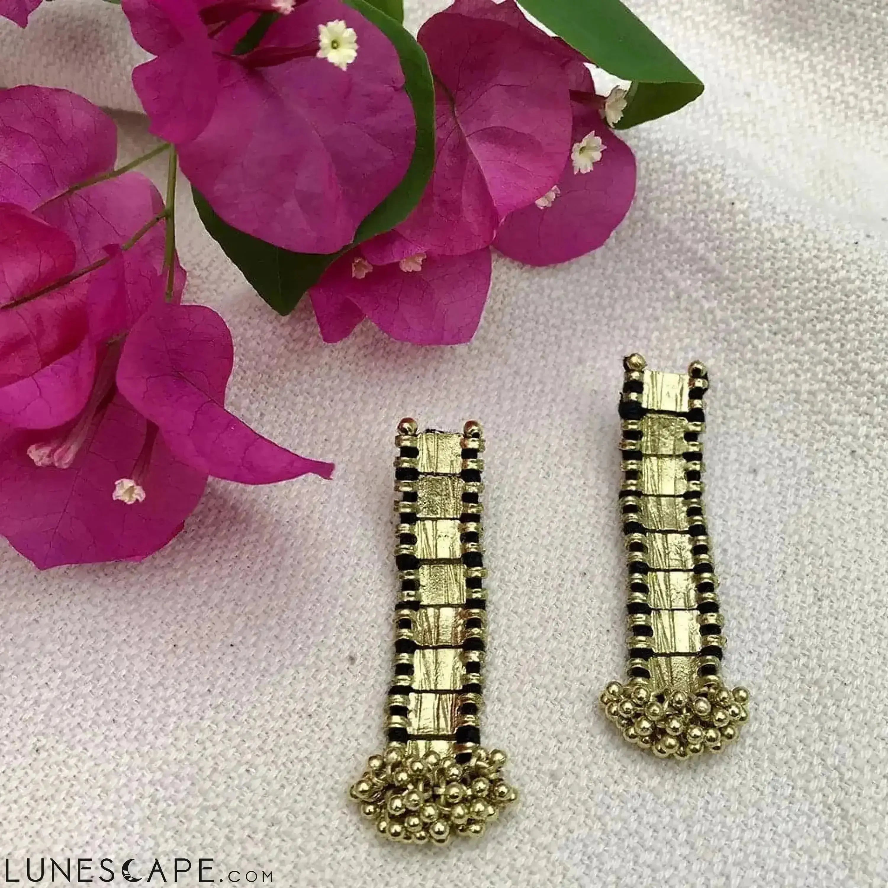 Eta Drop Earrings LUNESCAPE
