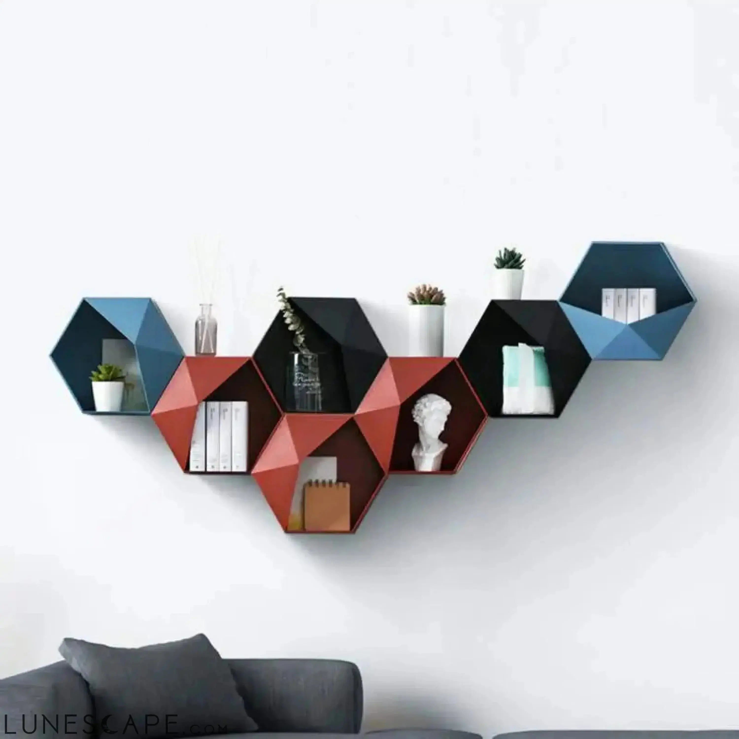 Geometric Floating Shelf LUNESCAPE