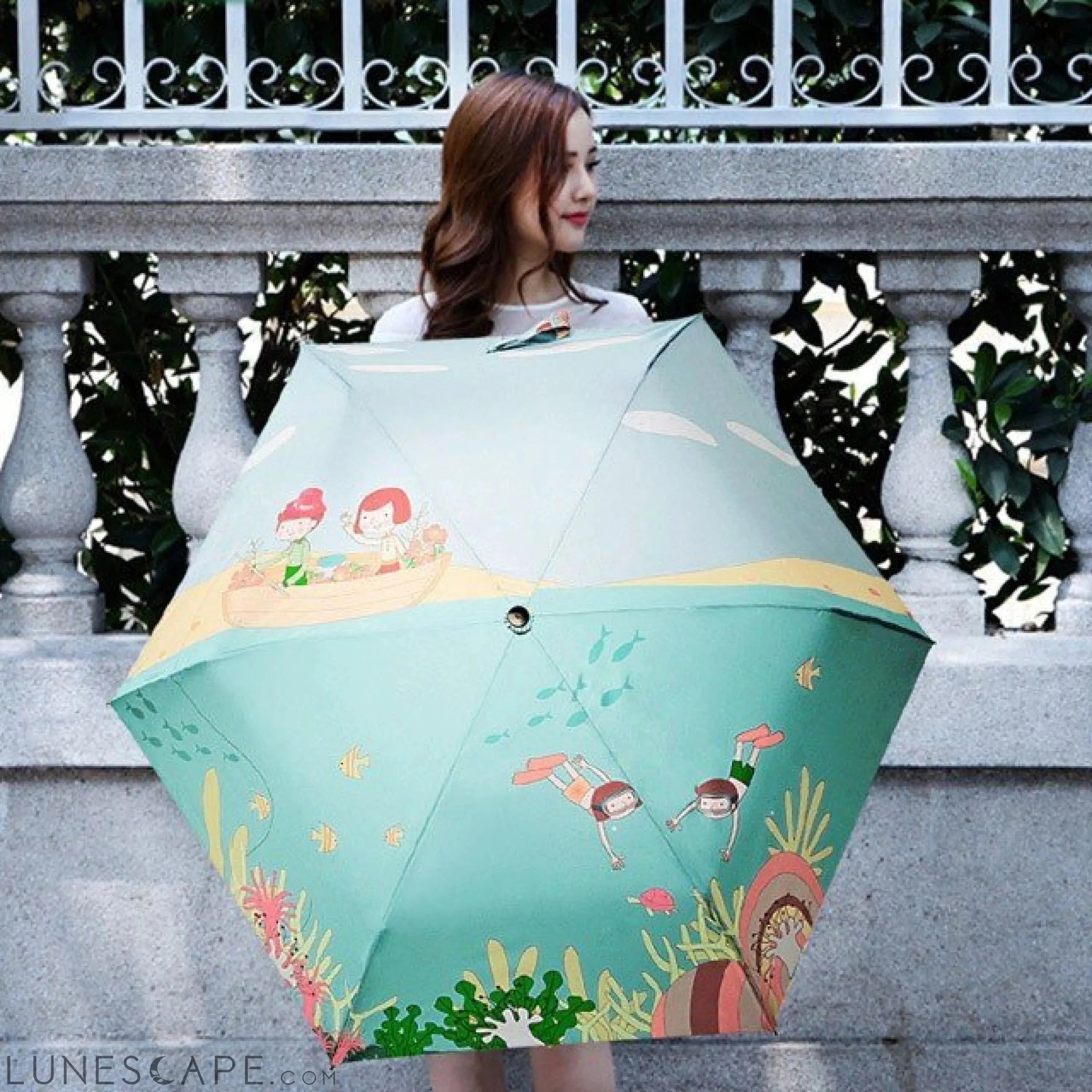 Holiday Time Sunny Umbrella LUNESCAPE