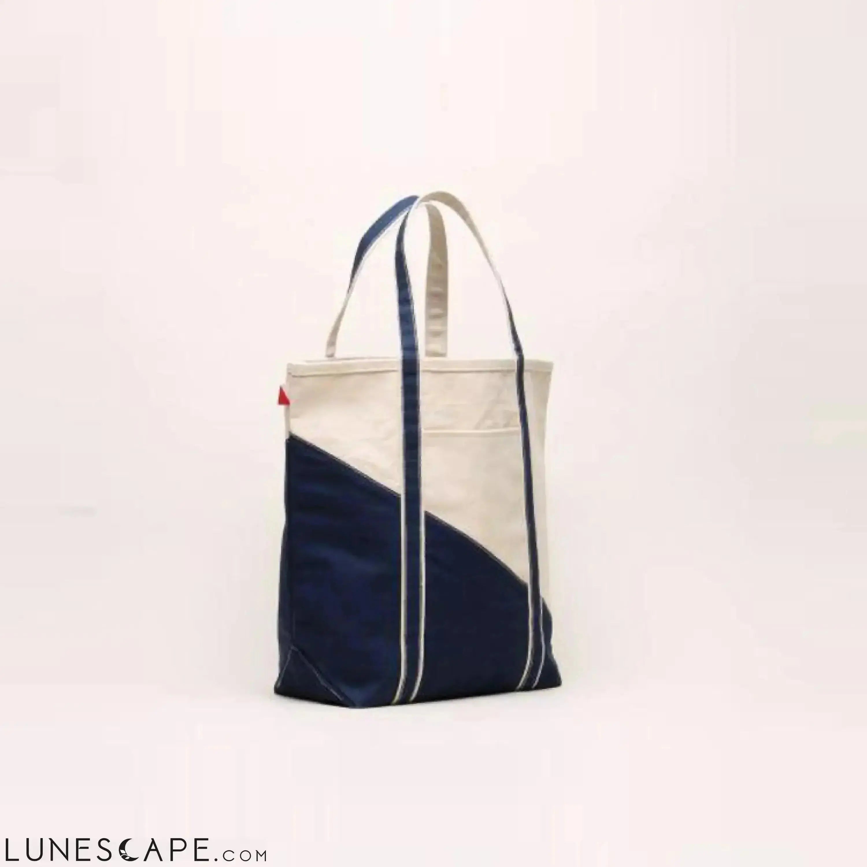Large Contemporary Boat Bag LUNESCAPE