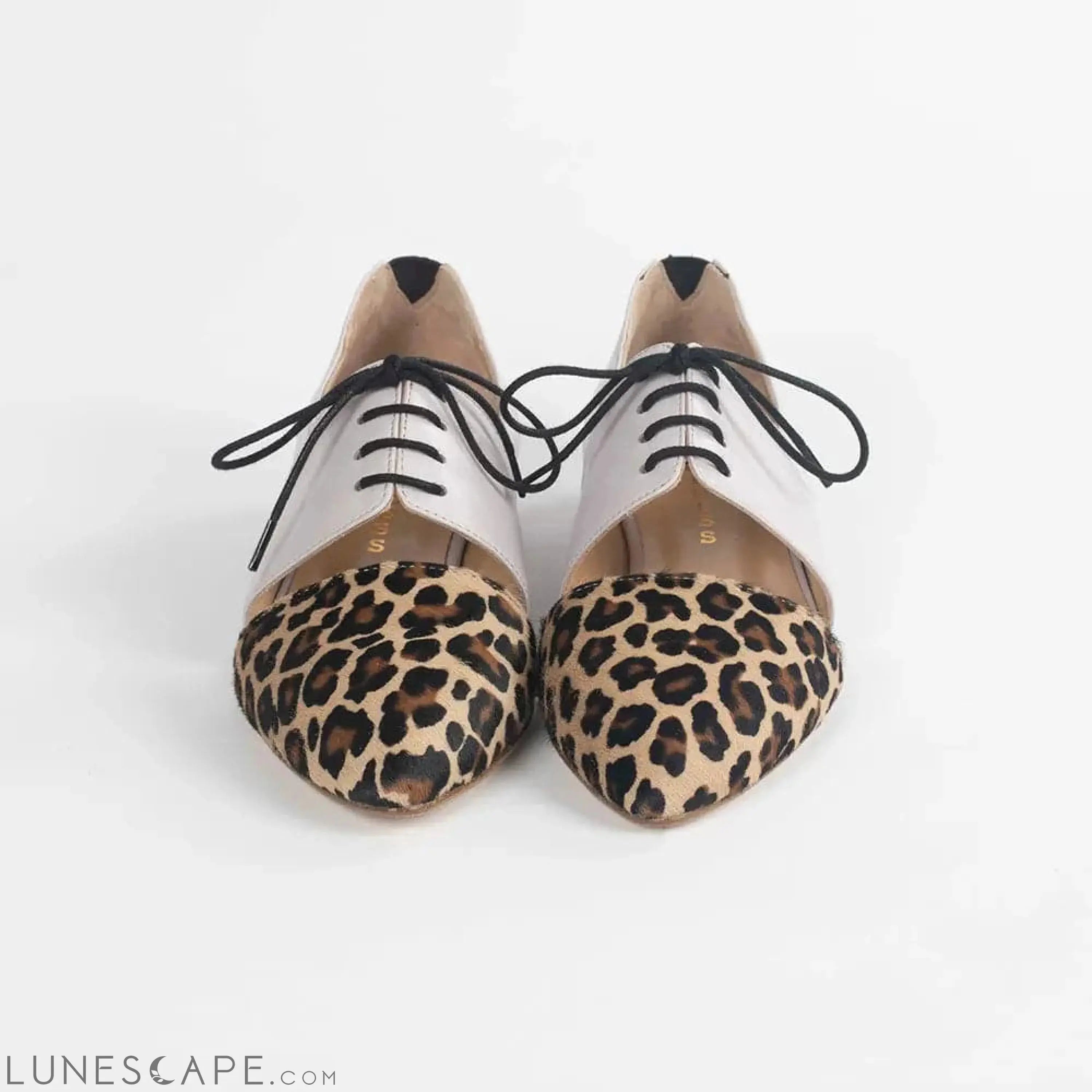 Leapard Print White Oxford by Lordess LUNESCAPE