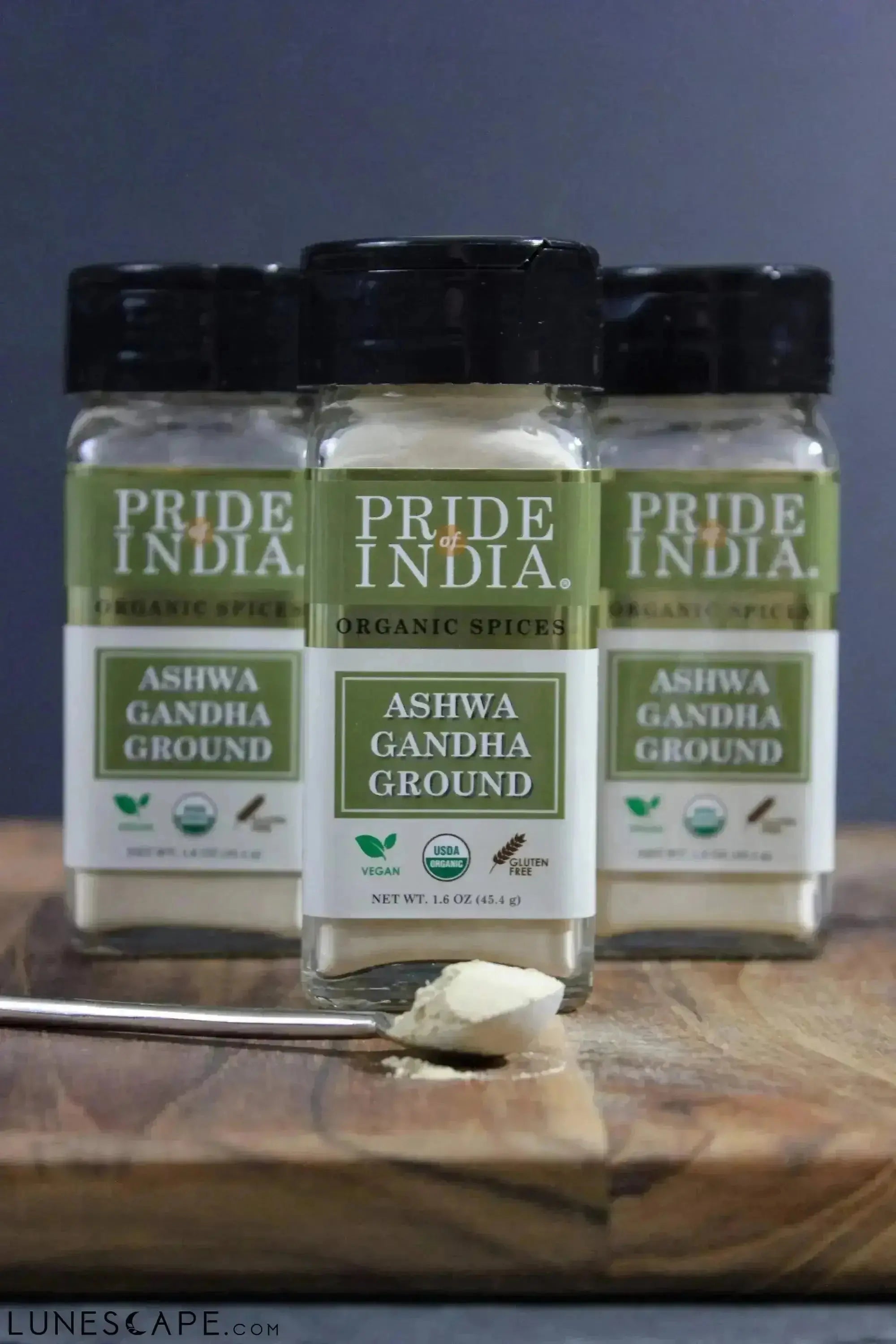 Organic Ashwagandha Root Ground Powder LUNESCAPE