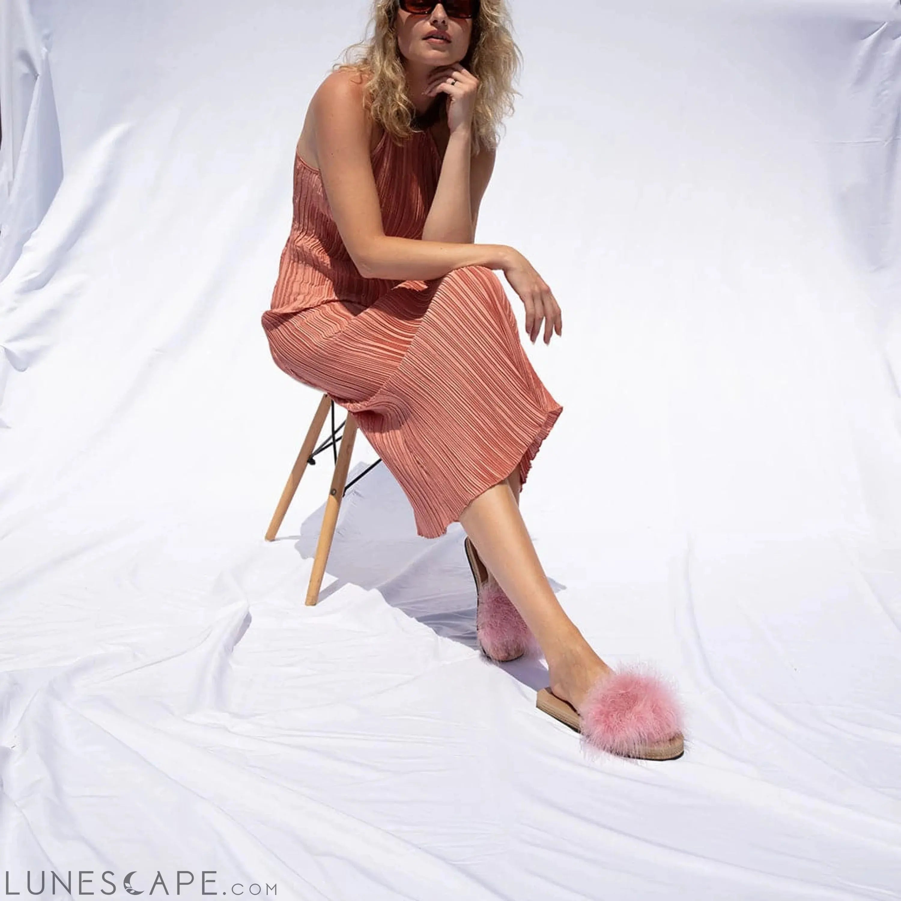 Pink Feather - Espadrille Flat Womens Slipper Slide LUNESCAPE