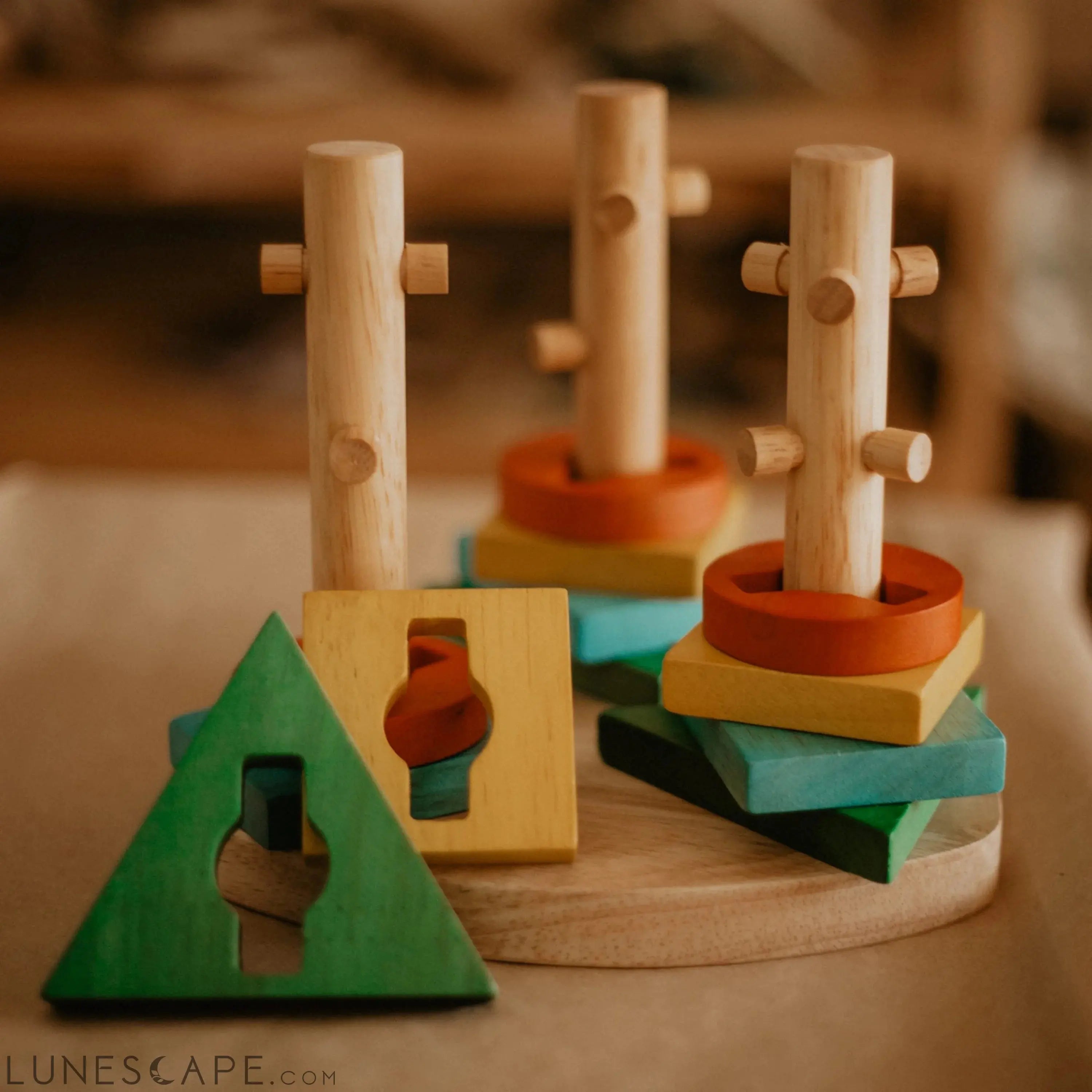 QToys Australia Twisting Disk LUNESCAPE