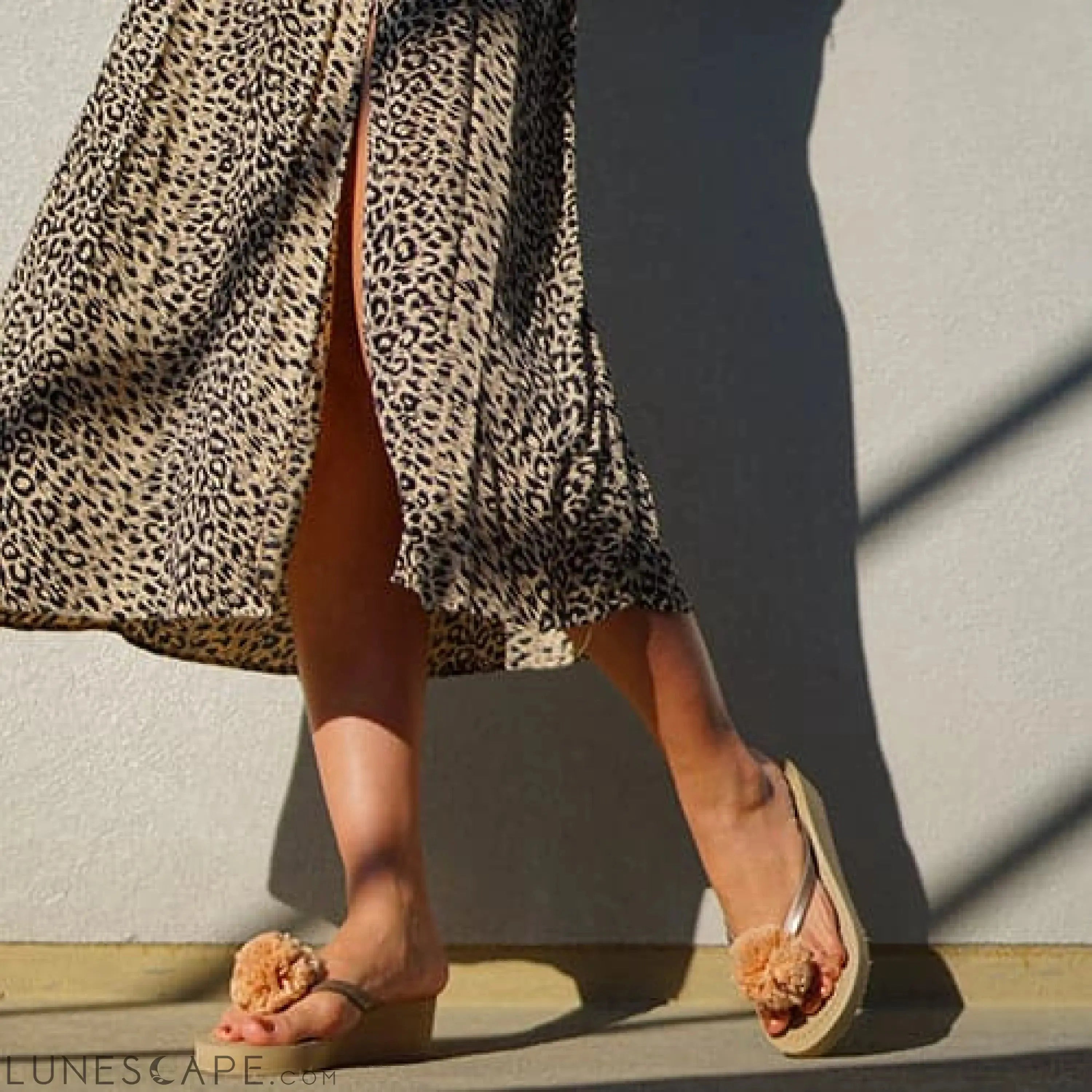 Raffia Pom Poms - Mid Wedge Flip Flops Sandals LUNESCAPE