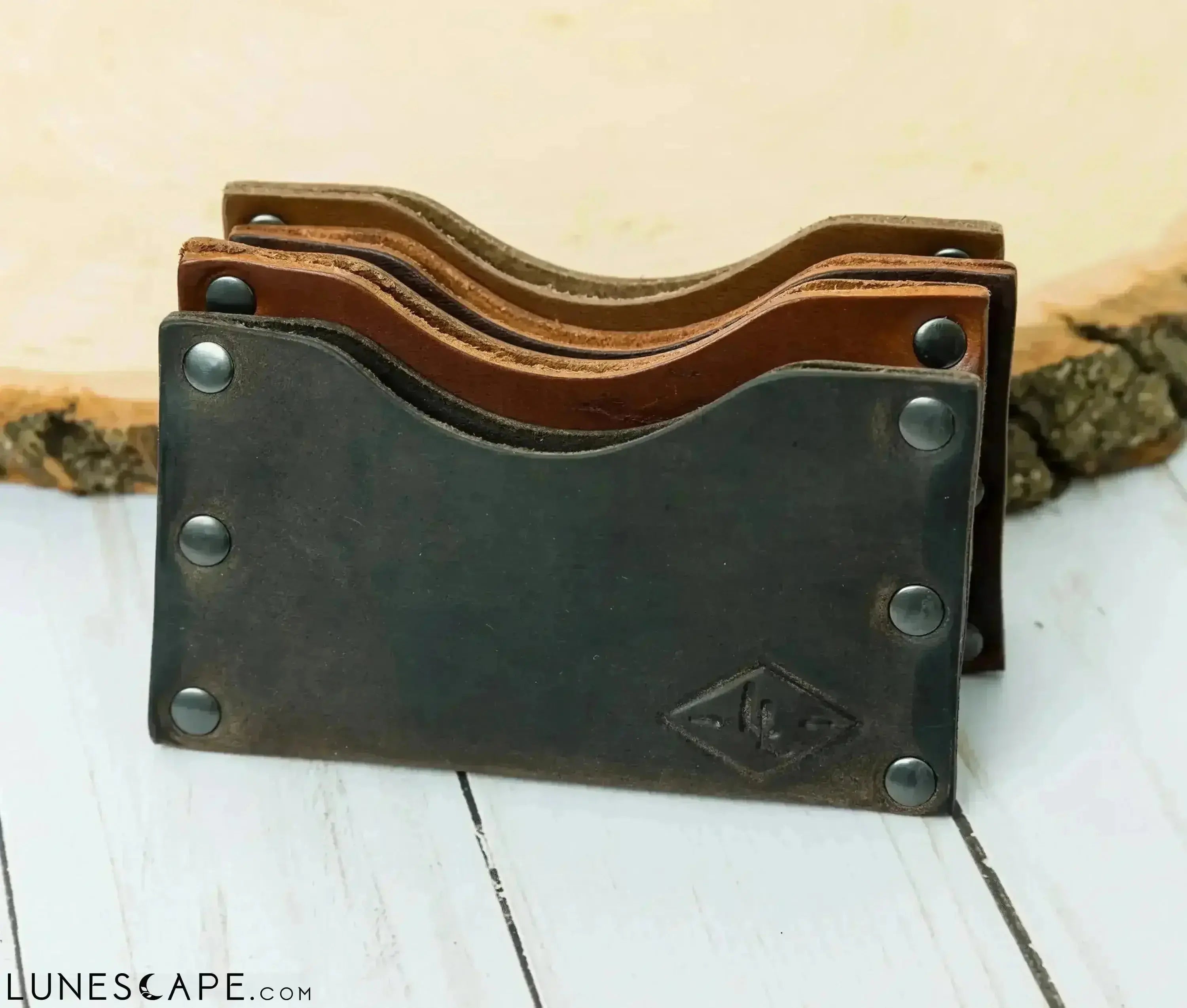 Rivet Wallet LUNESCAPE
