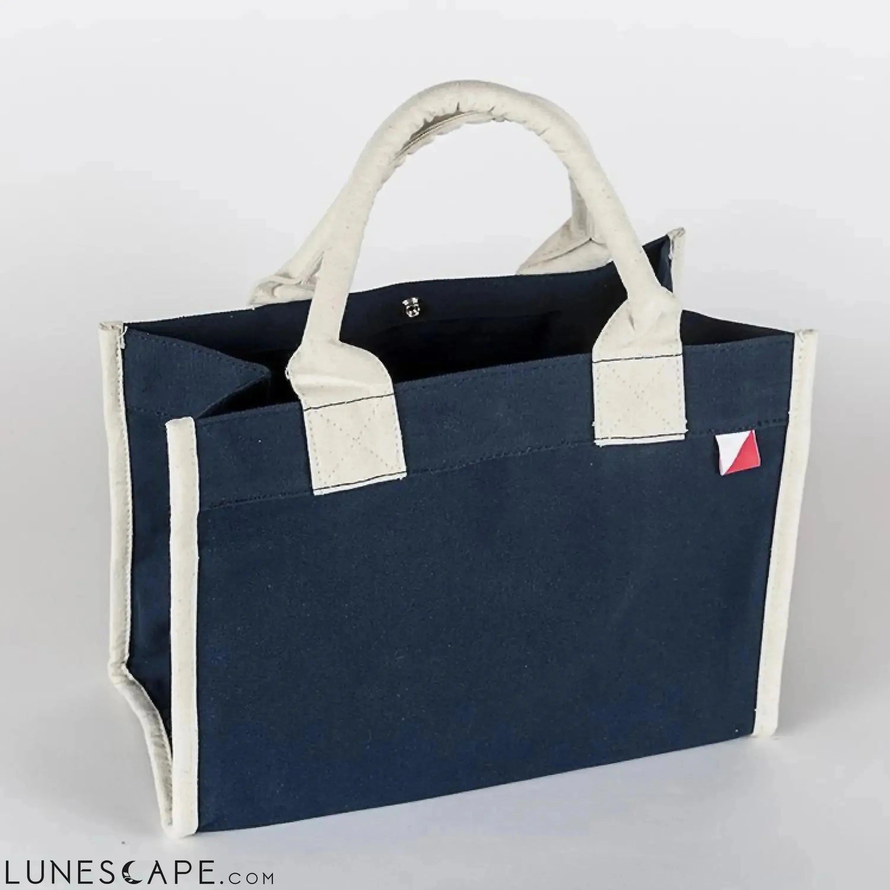 Village Tote LUNESCAPE