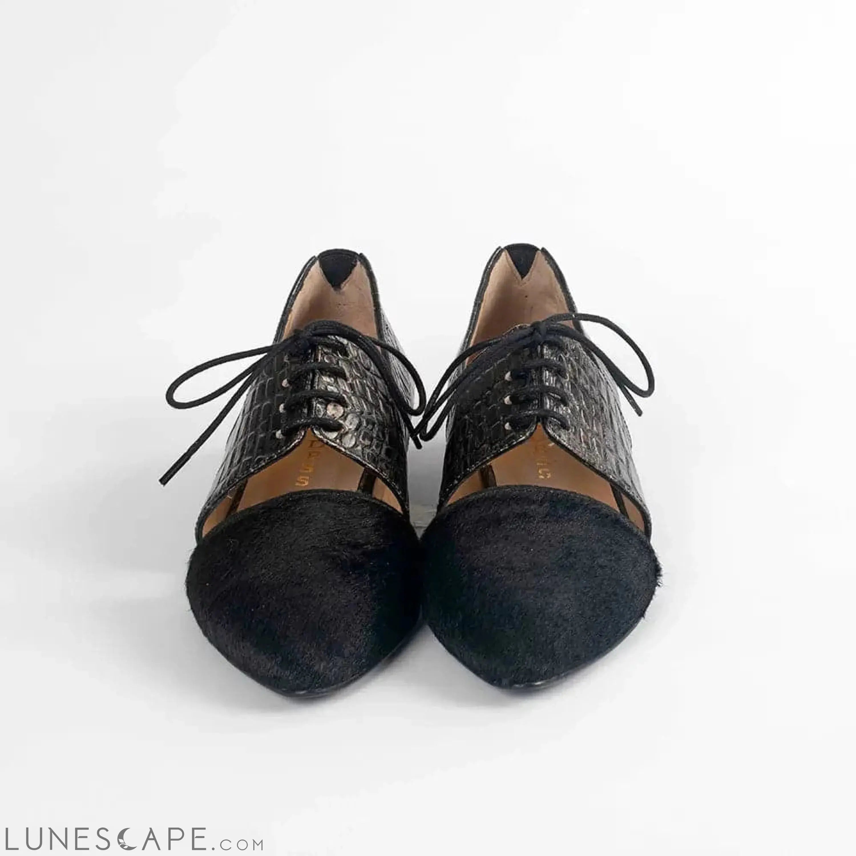 Virago Oxford by Lordess LUNESCAPE