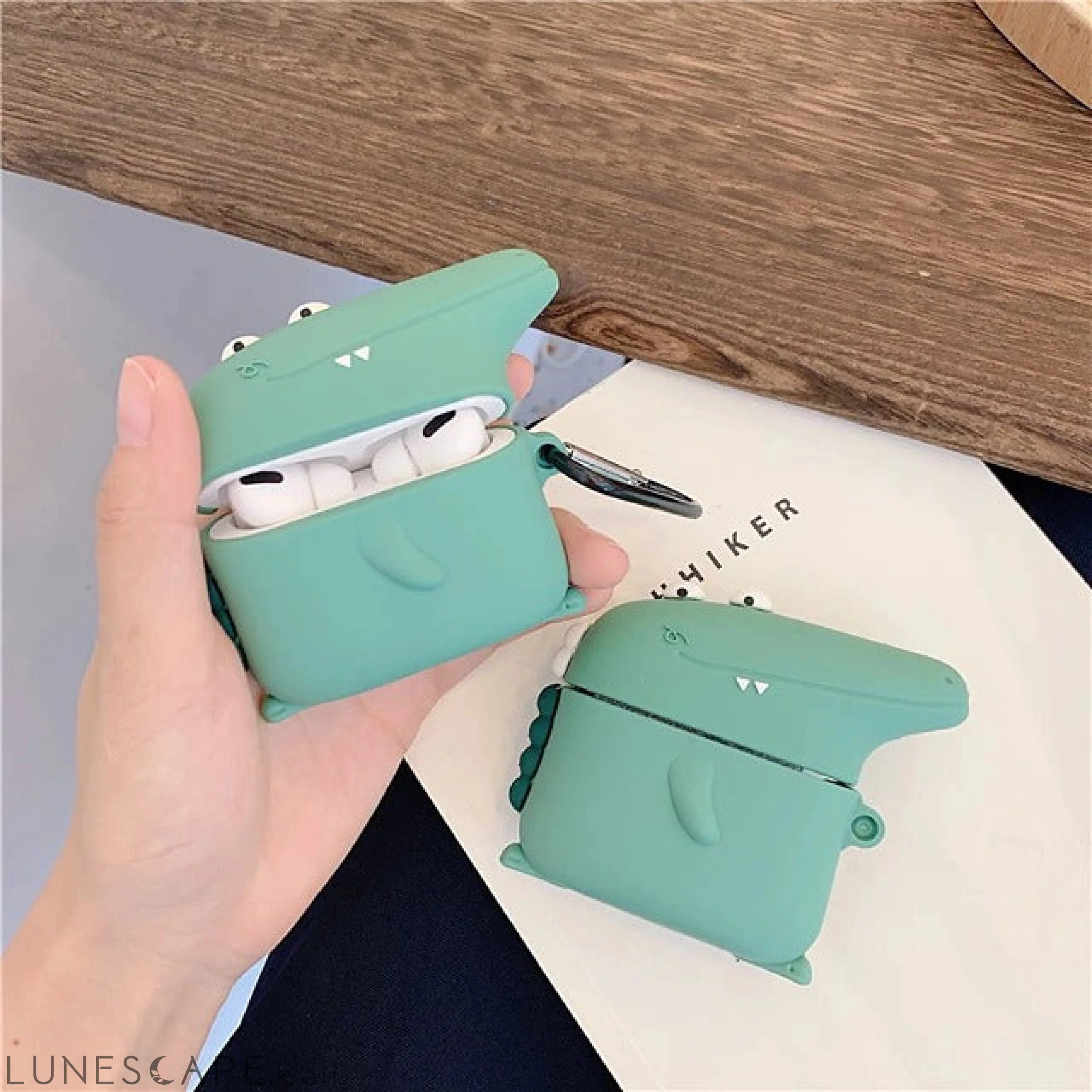 Alligator AirPods Pro Headphone Case LUNESCAPE
