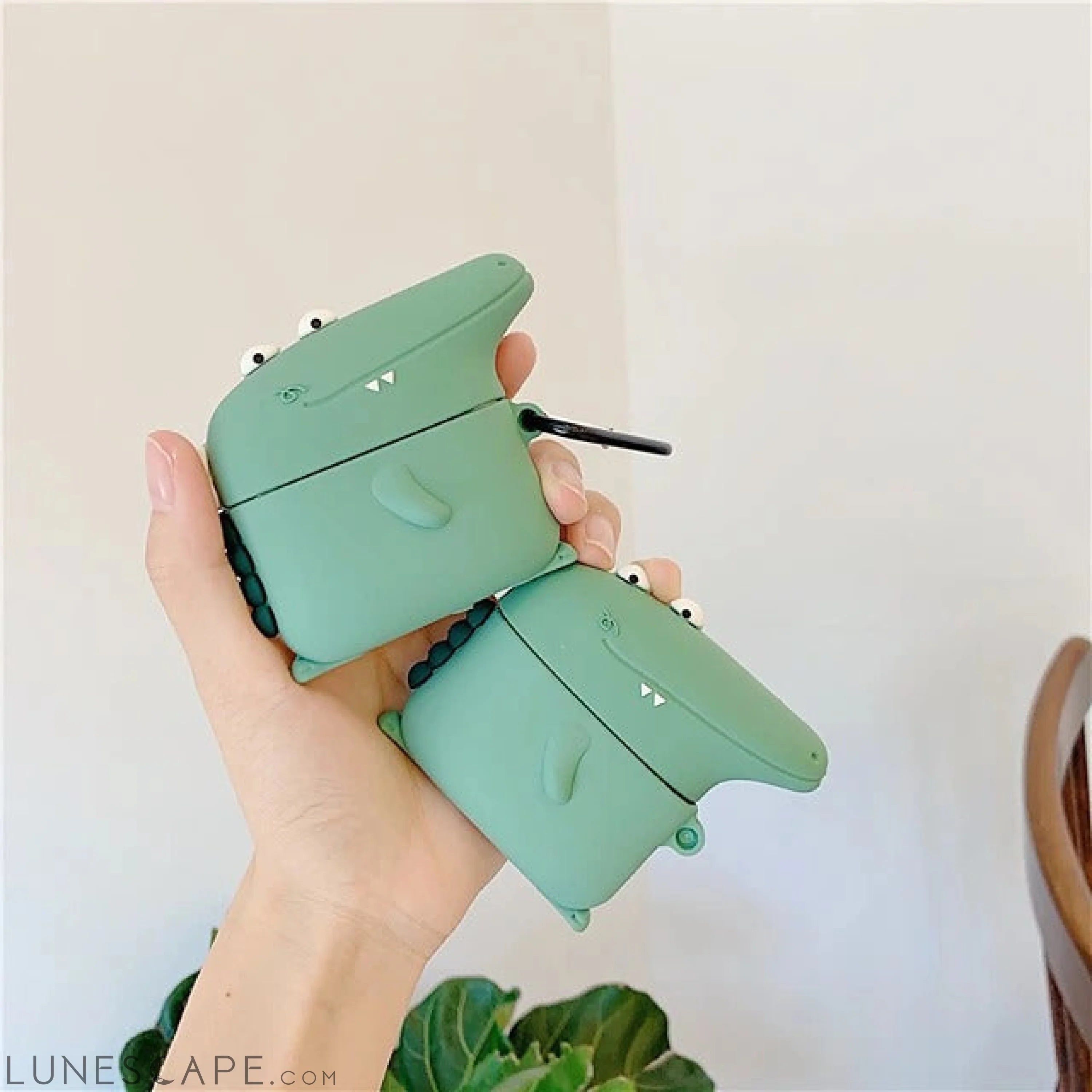 Alligator AirPods Pro Headphone Case LUNESCAPE