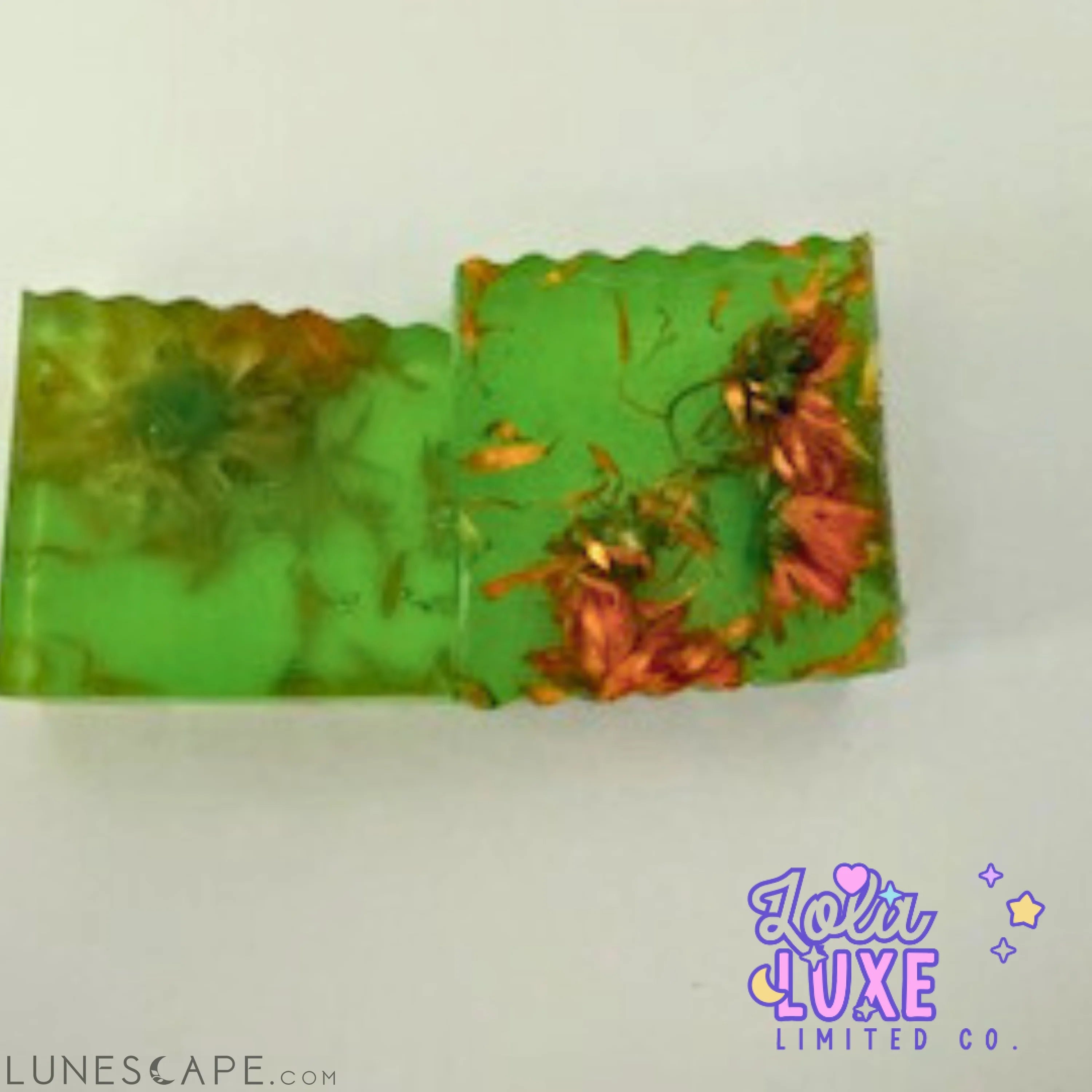 Aloe Vera & Calendula Flowers All Natural Handmade Soap LUNESCAPE