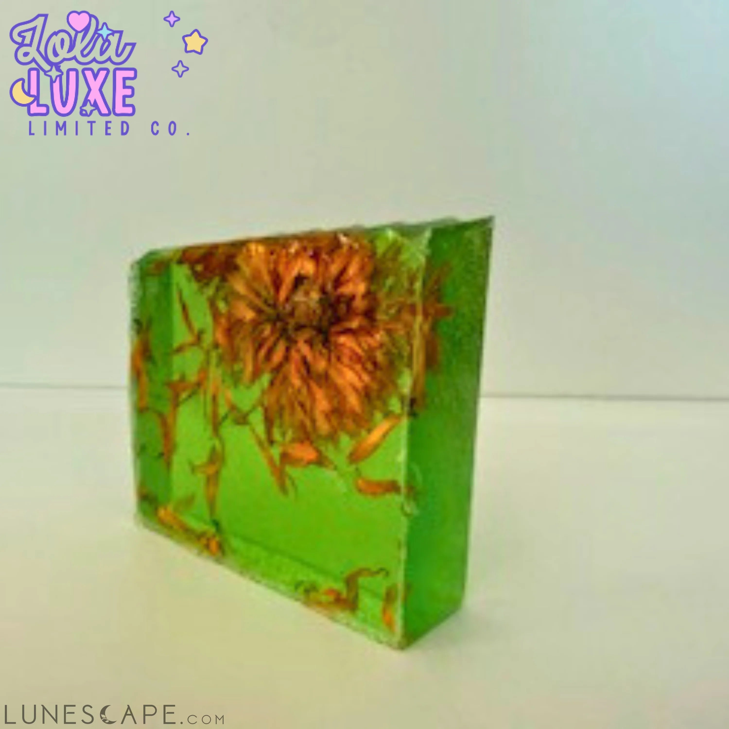 Aloe Vera & Calendula Flowers All Natural Handmade Soap LUNESCAPE