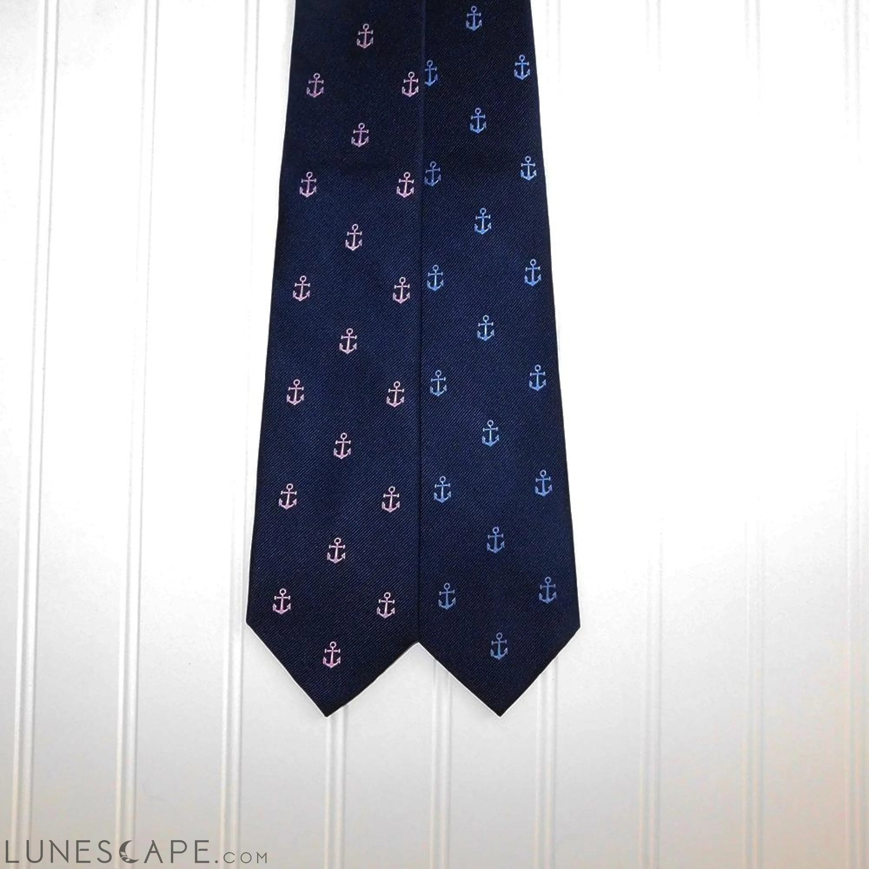 Anchor Necktie - Pink on Navy, Woven Silk LUNESCAPE