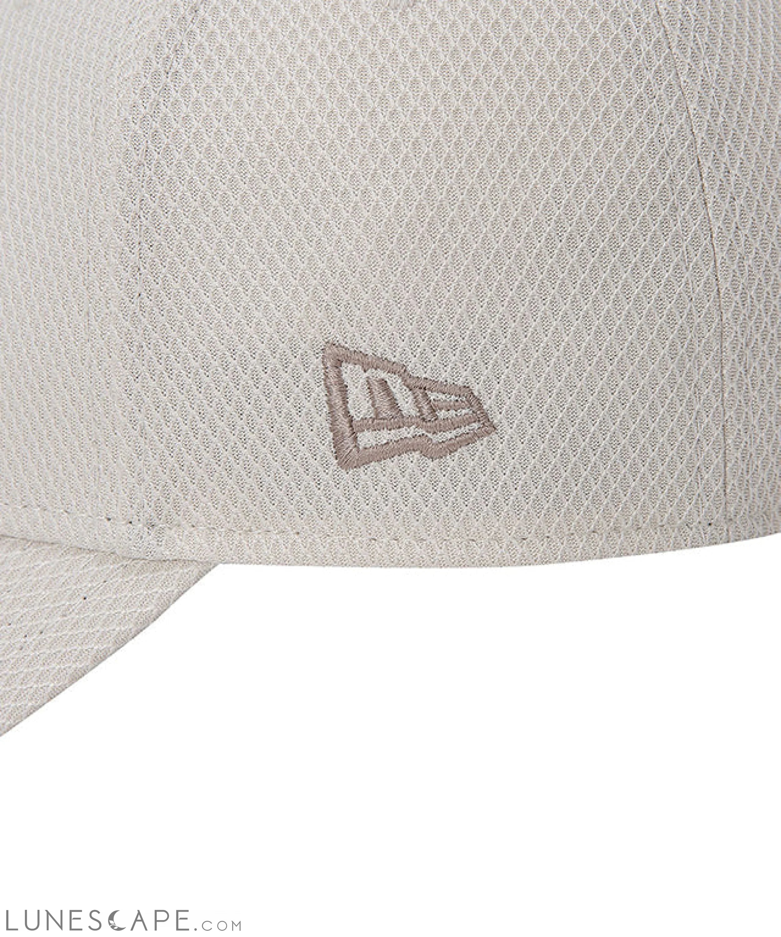 ANEW x NEWERA 940Adjustable Volume Ball Cap - 3 Colors LUNESCAPE