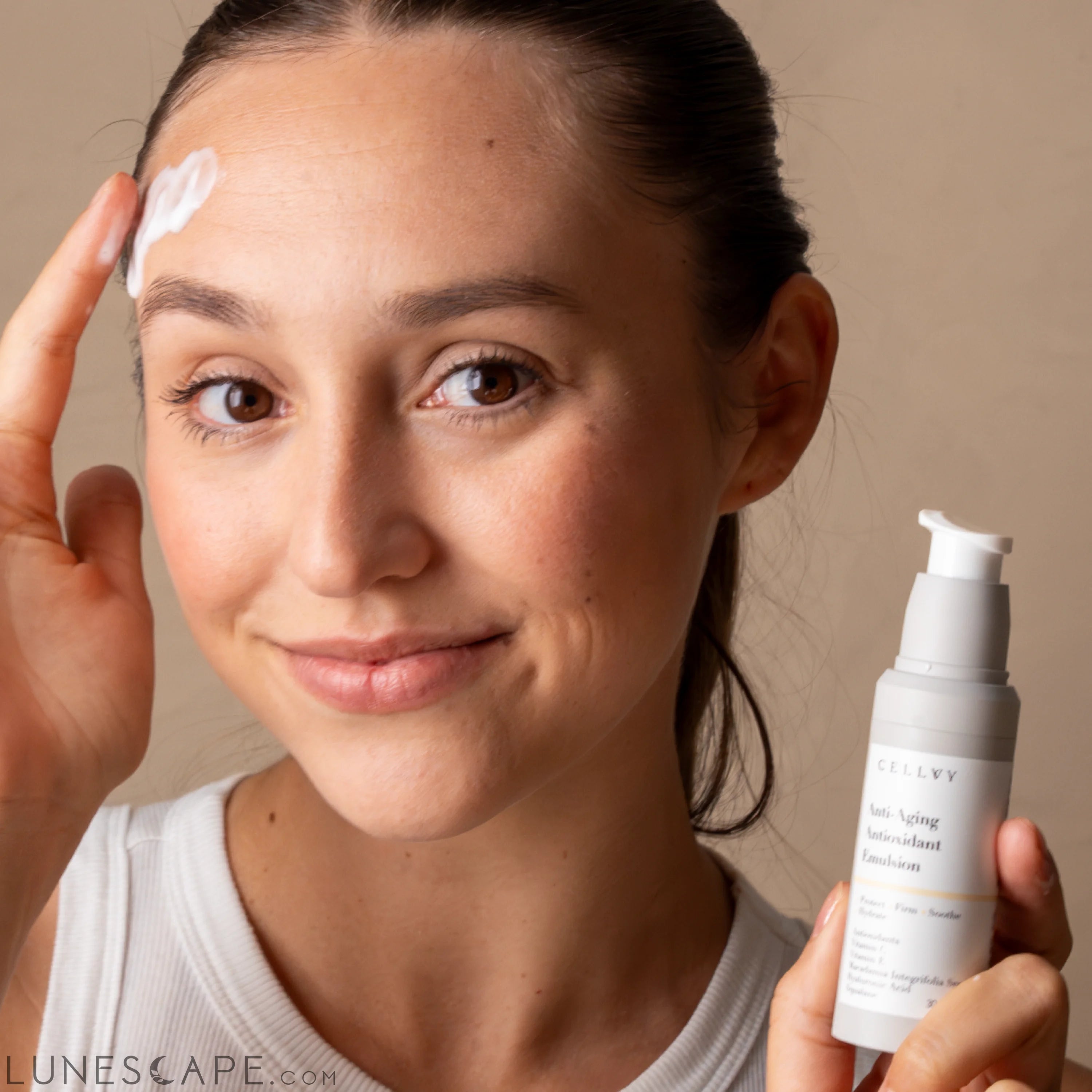 Anti-Aging Antioxidant Emulsion LUNESCAPE
