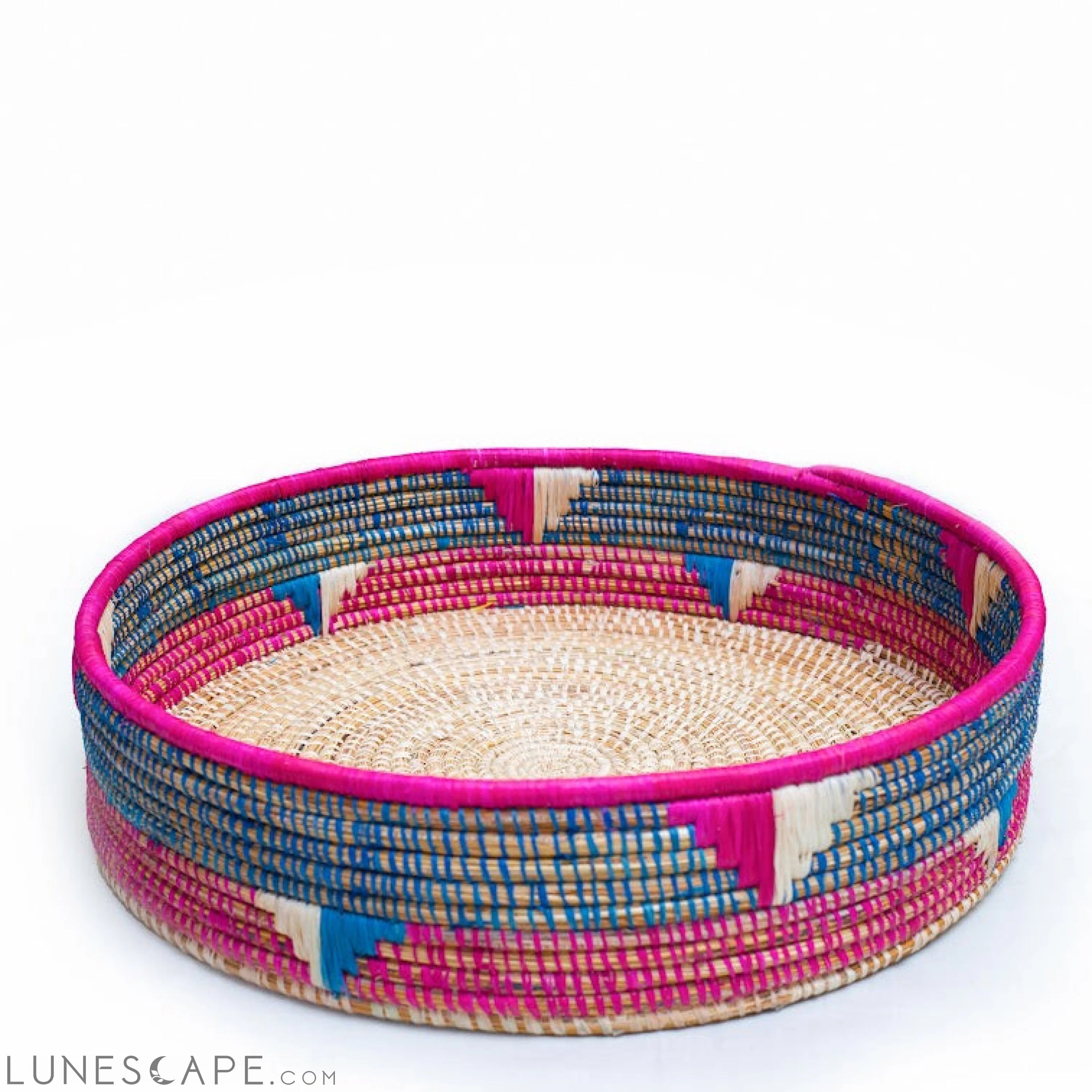 Asante Eco-Friendly Handwoven Pet Bed LUNESCAPE