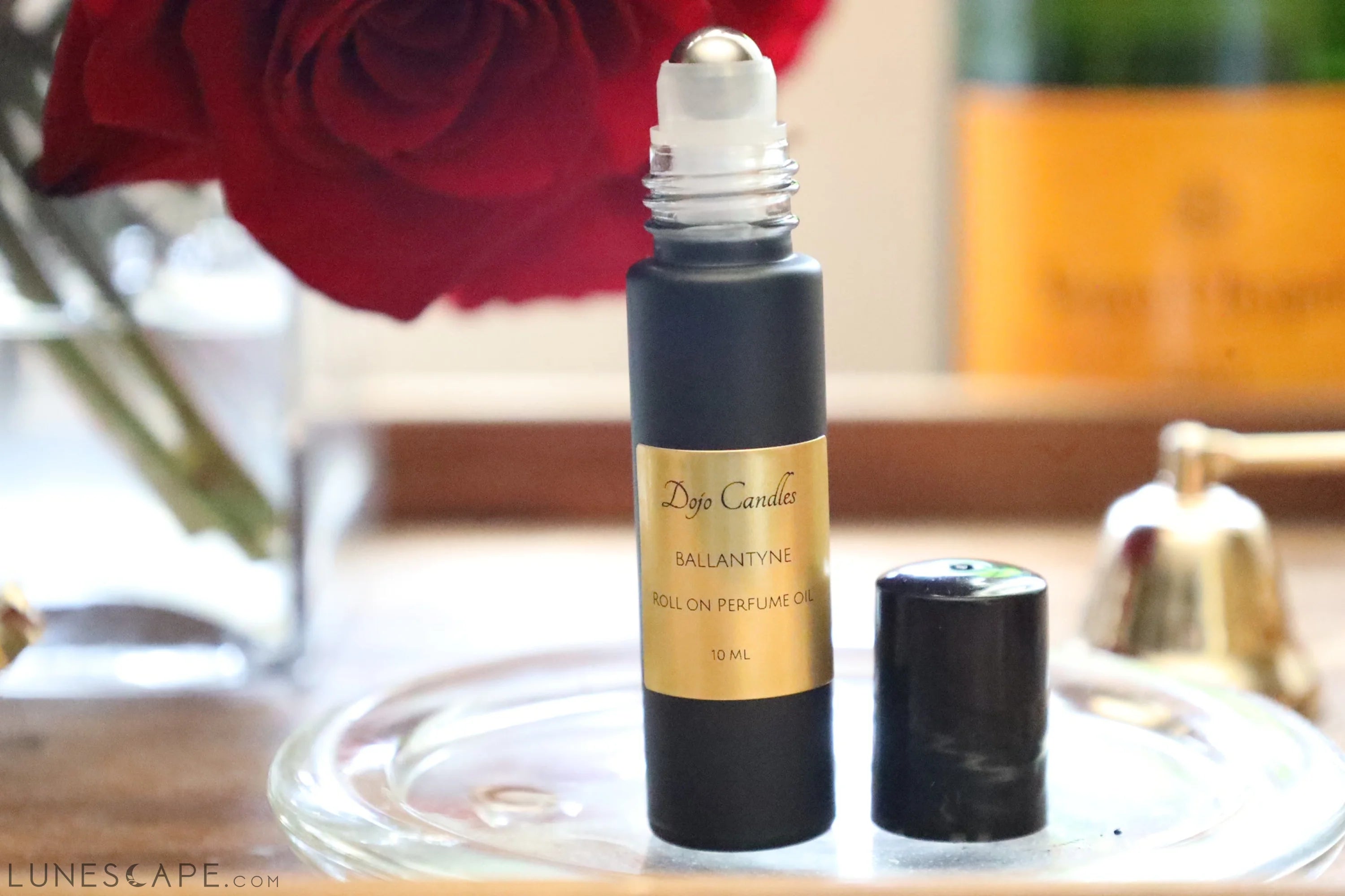 Ballantyne Luxury Roll on Oil LUNESCAPE