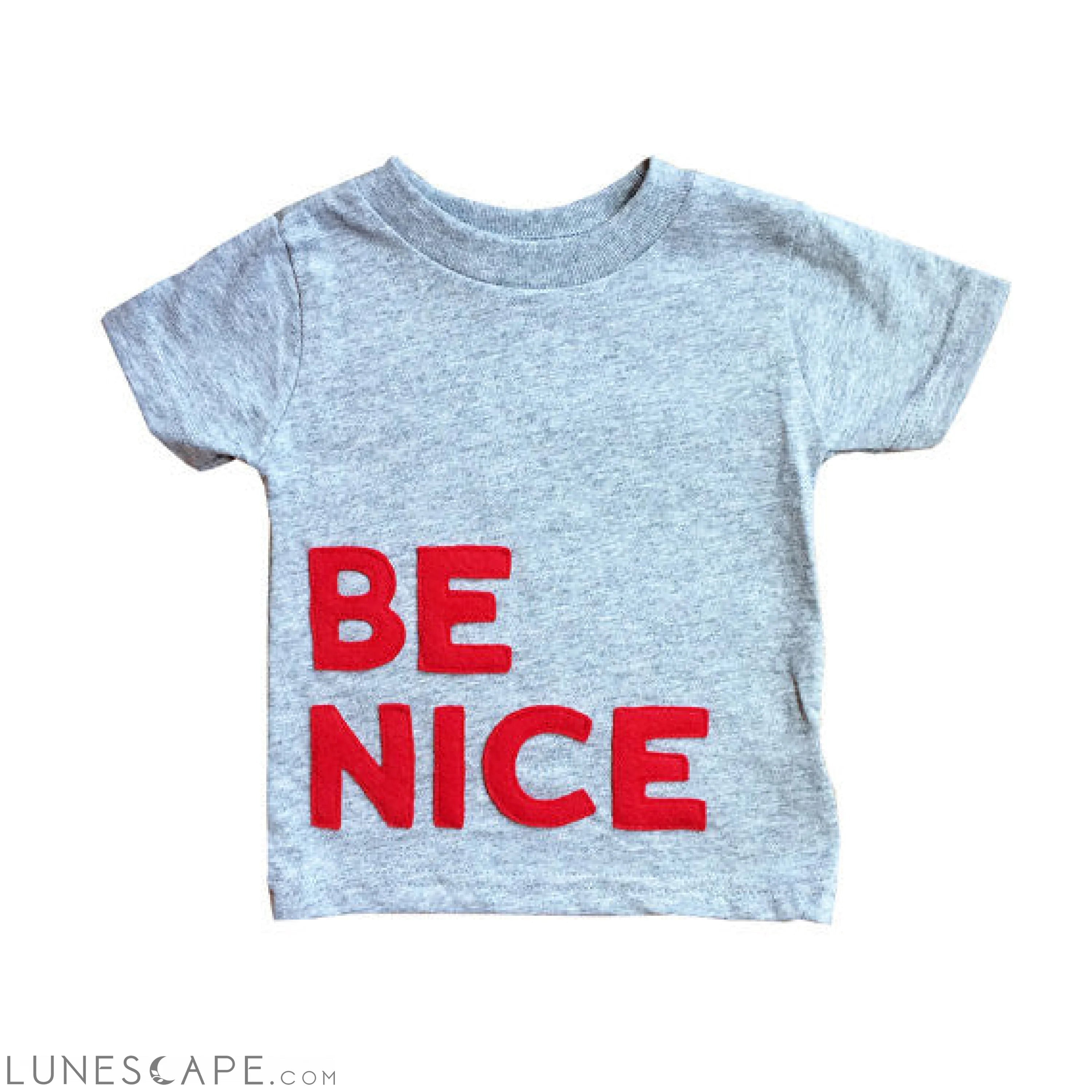 BE NICE - Kids T-Shirt LUNESCAPE