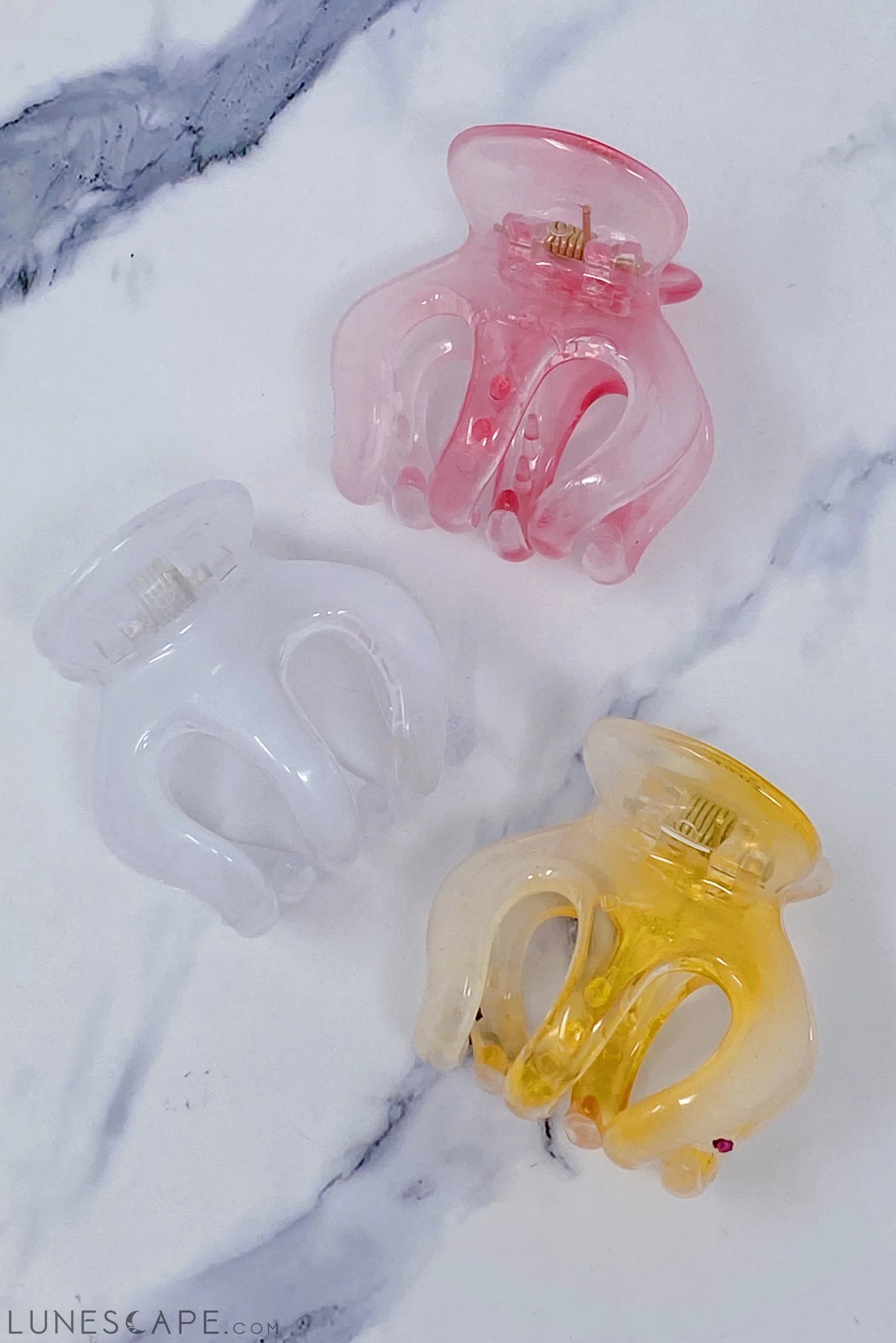 Beach Side Mini Hair Claw LUNESCAPE