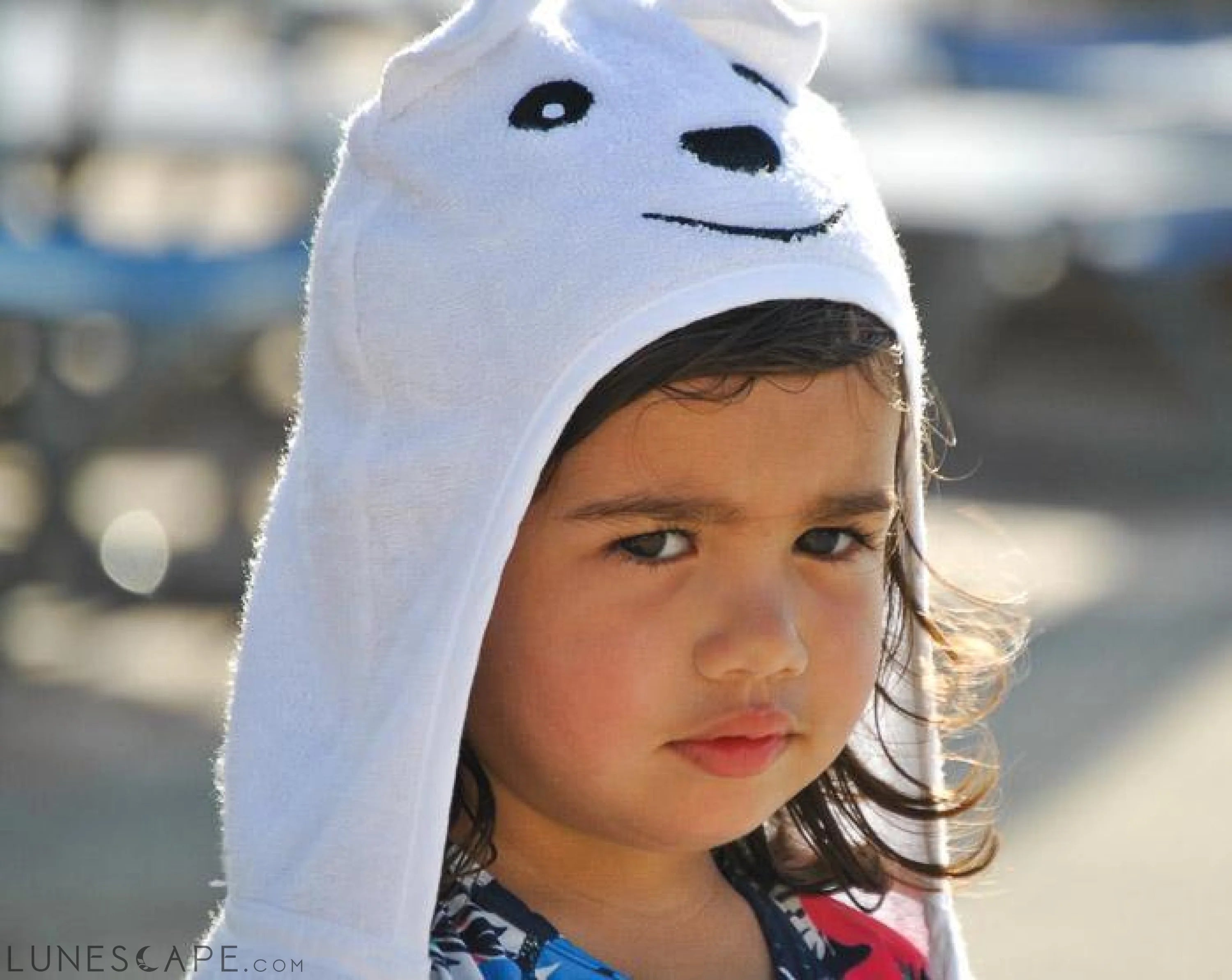 Bear Hooded Bamboo Towel - Child Size LUNESCAPE
