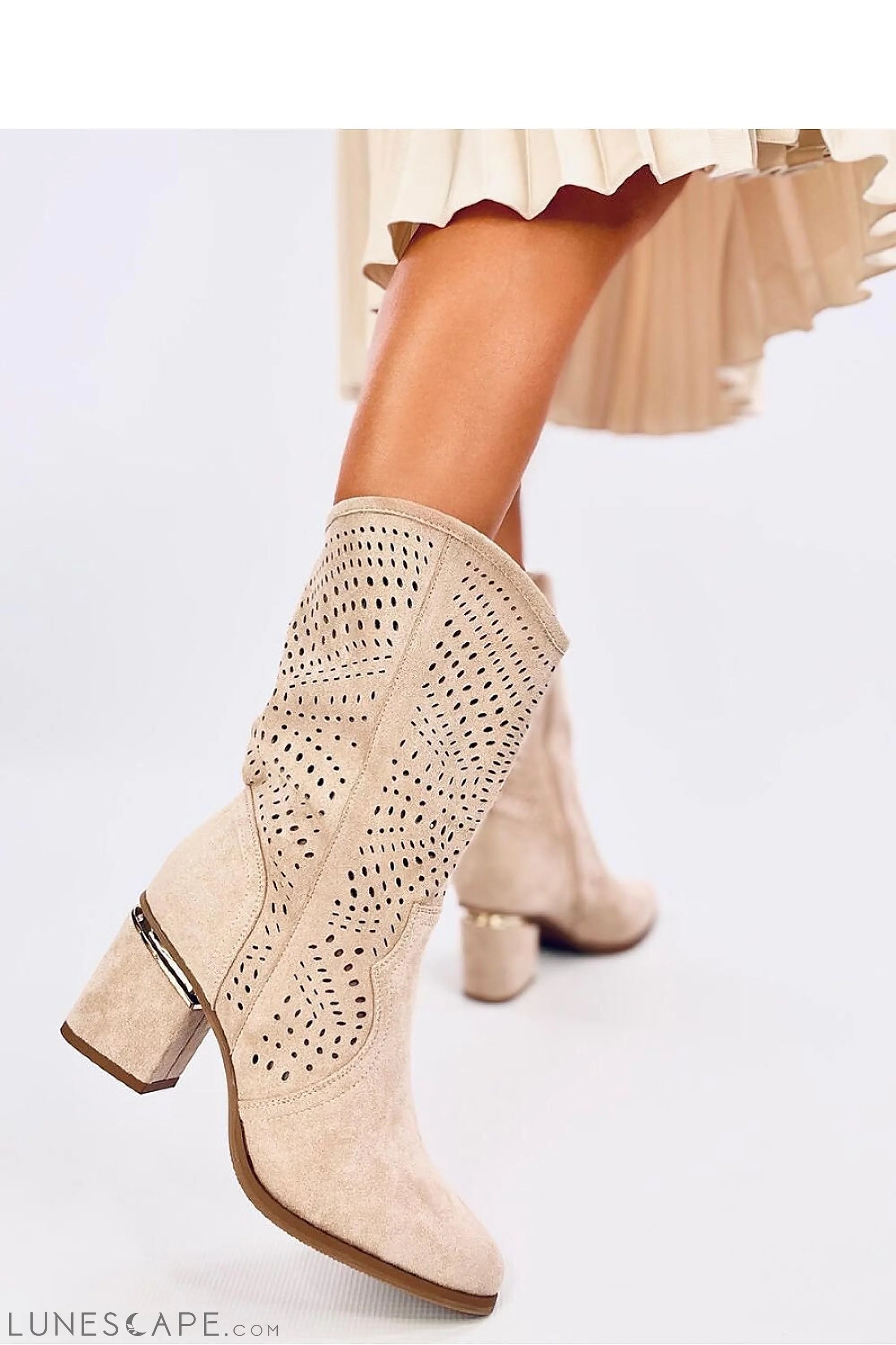 Beige Western Knee-High Suede Boots with Intricate Cutwork and Block Heel LUNESCAPE