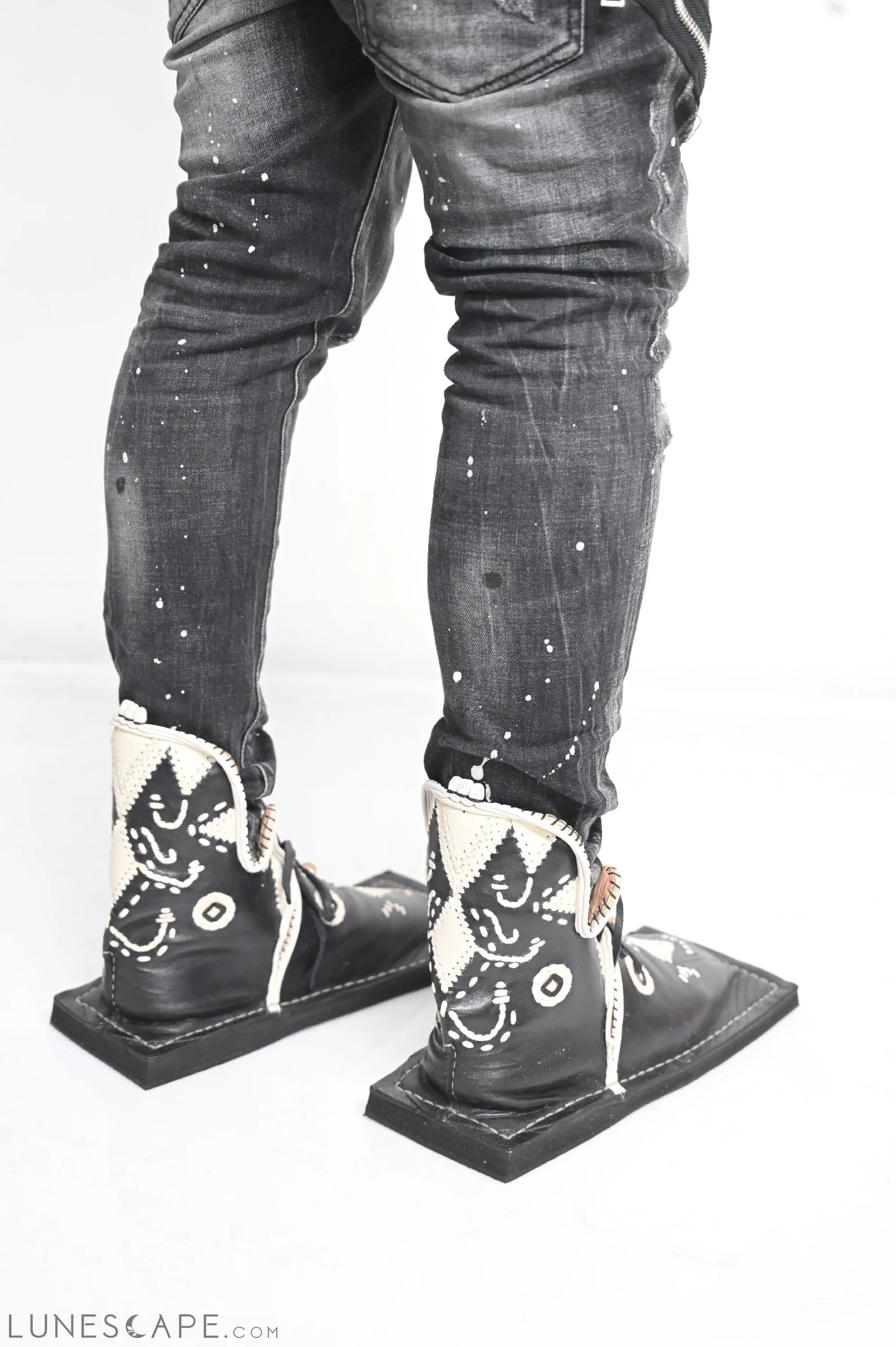 Black And White Hand-Made Traditional Moroccan Ankle Boots - Large Sizes LUNESCAPE