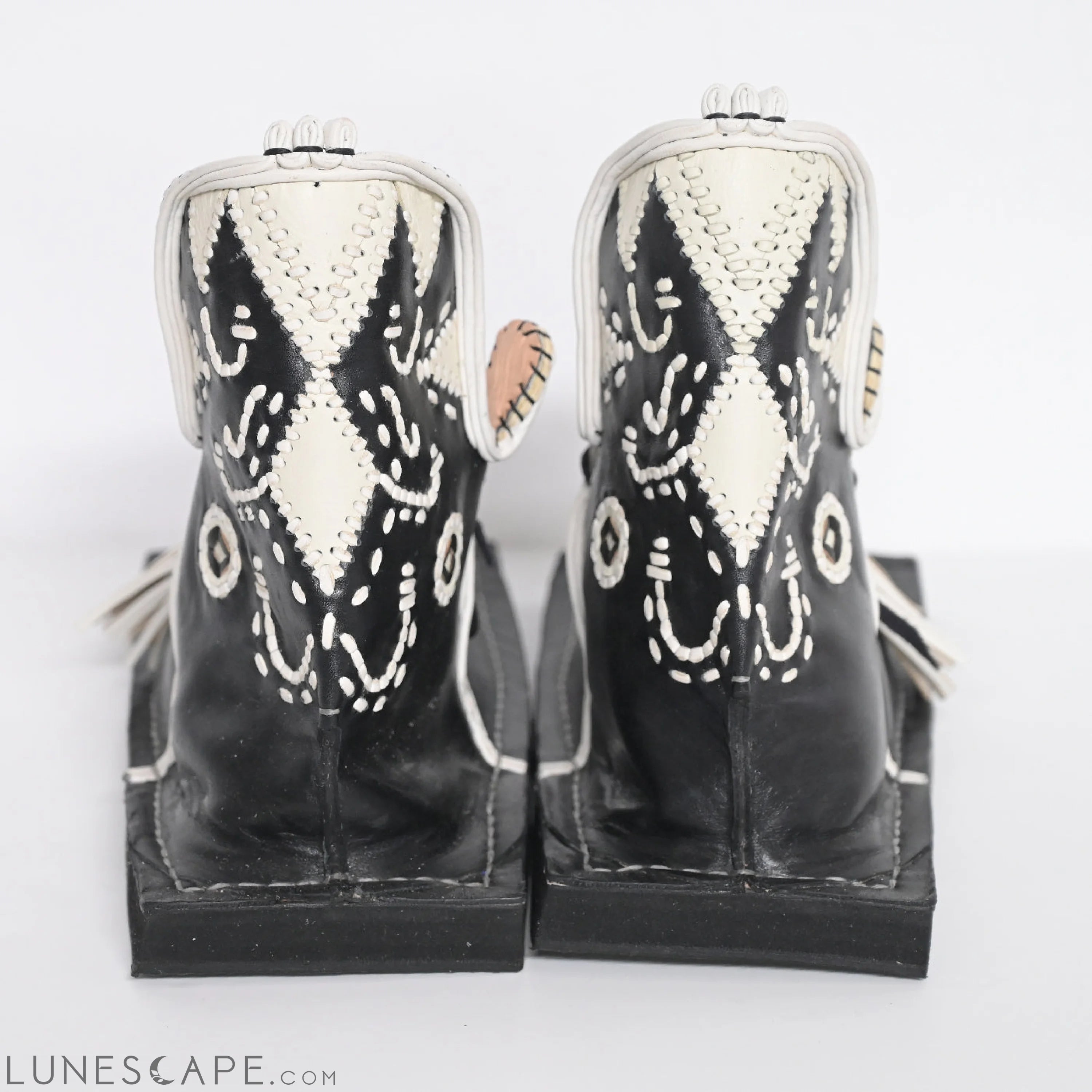 Black And White Hand-Made Traditional Moroccan Ankle Boots - Large Sizes LUNESCAPE