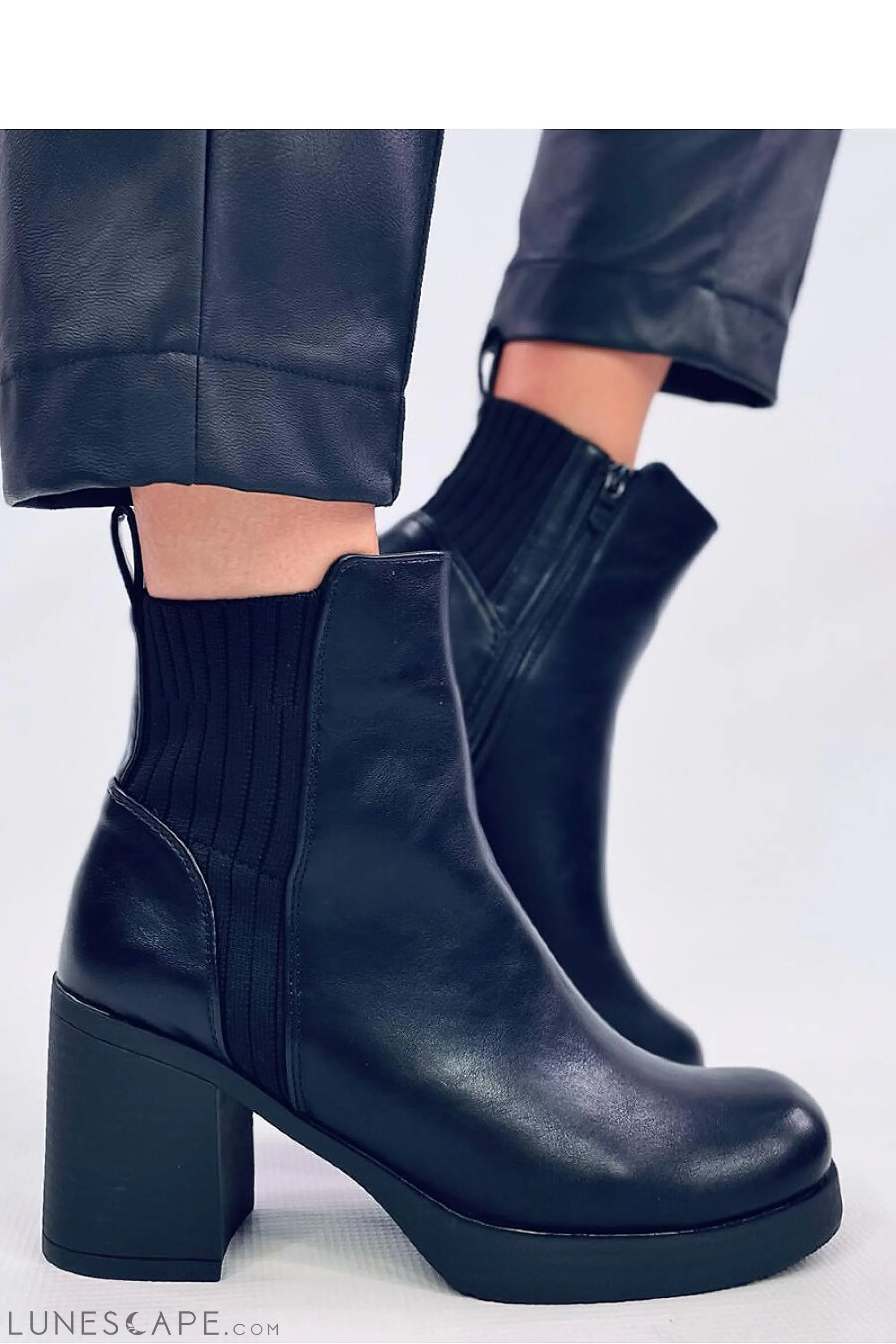 Black Leather Chelsea Boot with Block Heel and Ribbed Knit Details LUNESCAPE